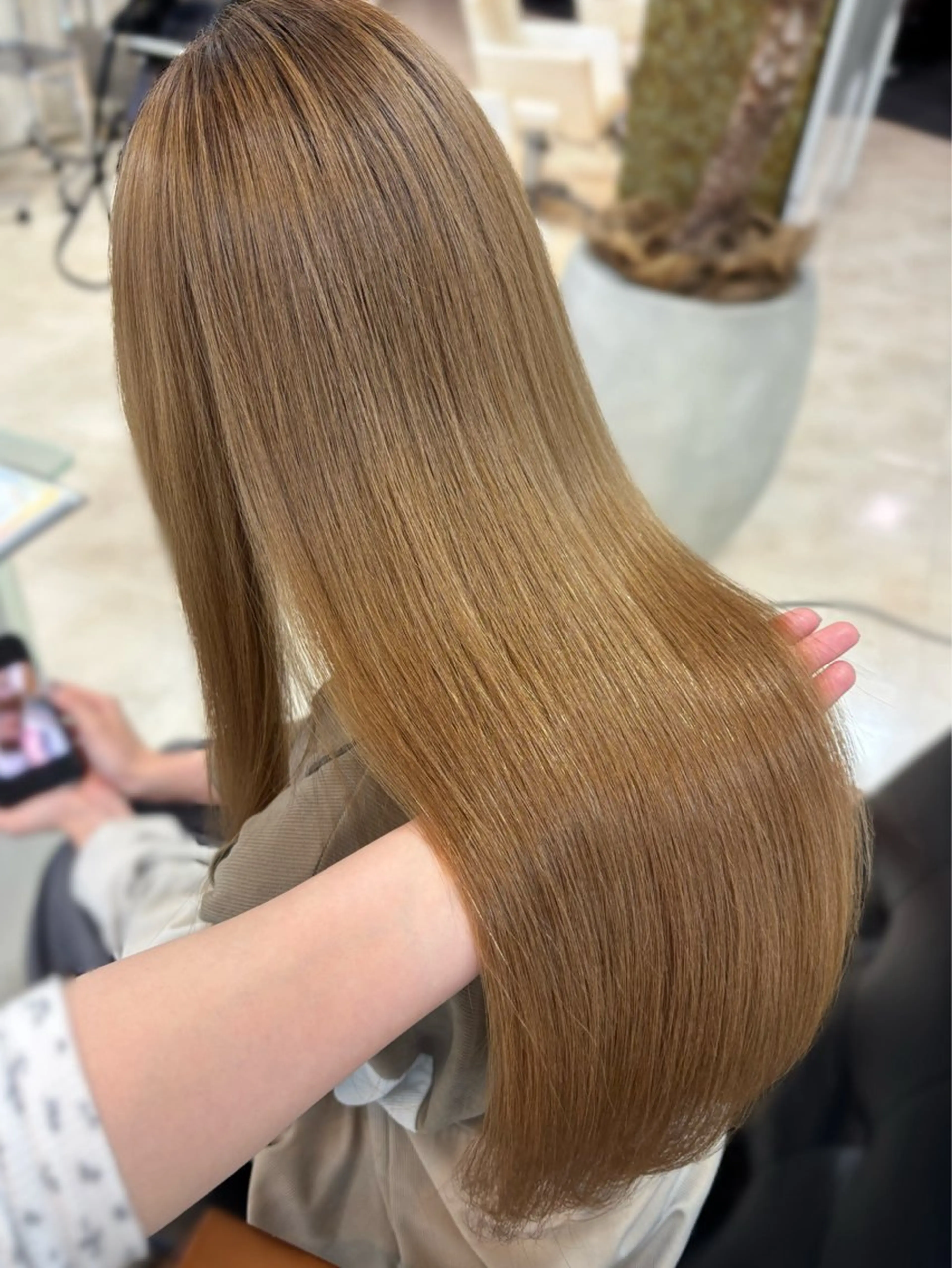 ロング ヘアカラー 髪質改善/縮毛矯正‎ ‎ｸﾏｶﾞｲｴﾐｶ‎のヘアスタイル