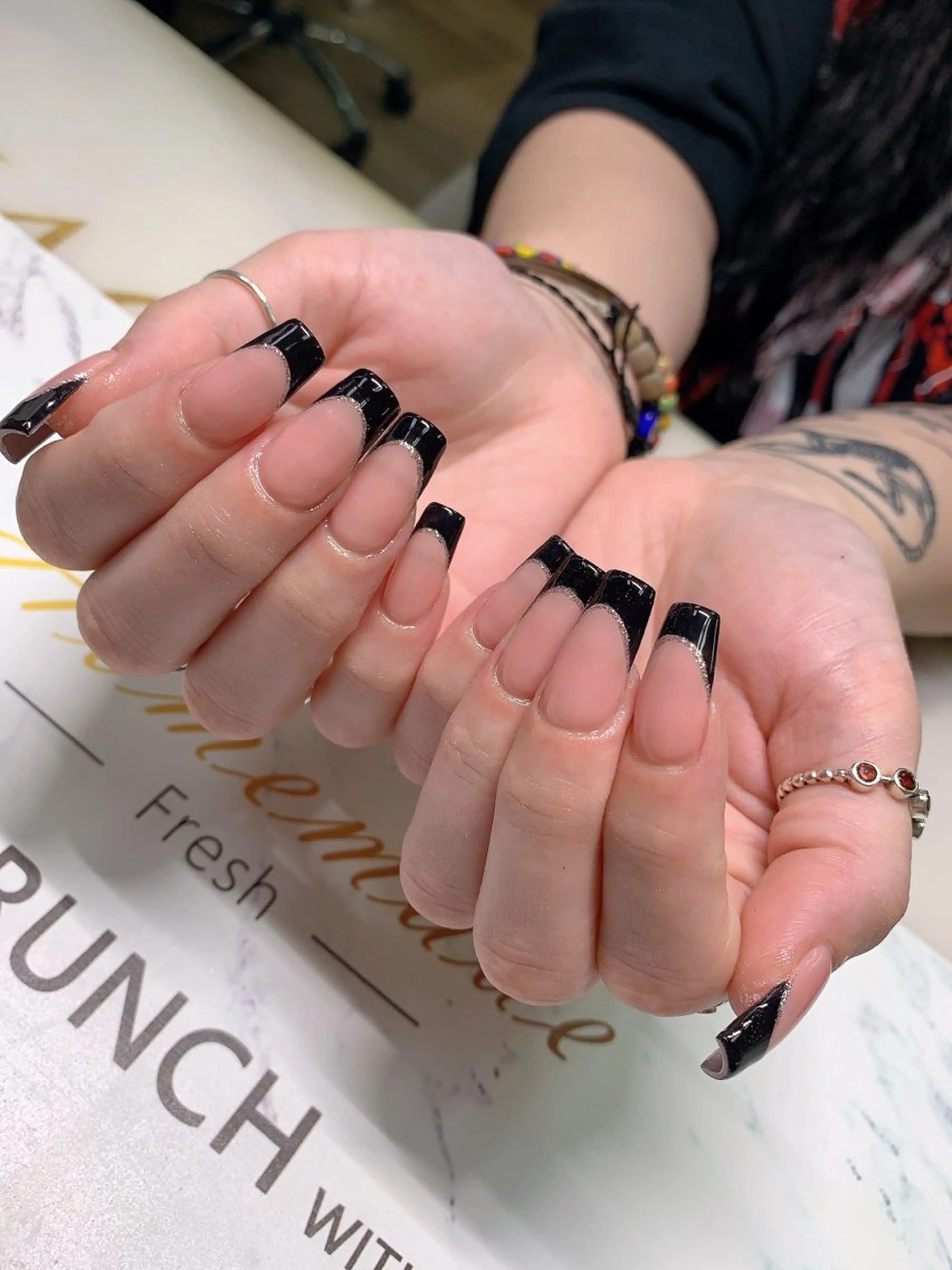 ネイル アートネイル クリアネイル フラッシュネイル フットネイル フレンチネイル インフィニティ ネイルサロンのネイルデザイン