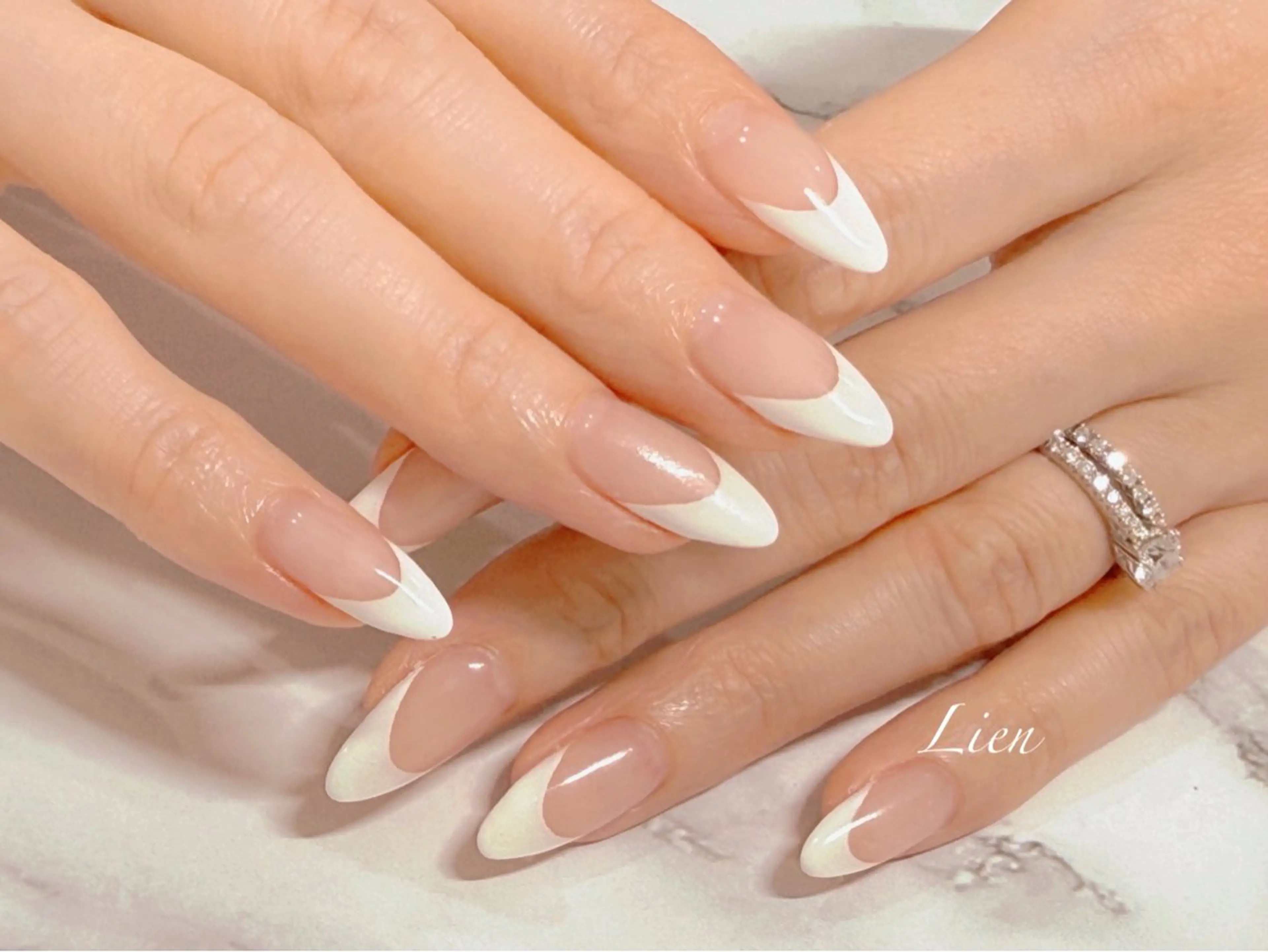 ✨クリアフレンチ✨先端好きなカラー変更できます！オフ代　【ご新規オフ無料、リピーター様500円】の写真