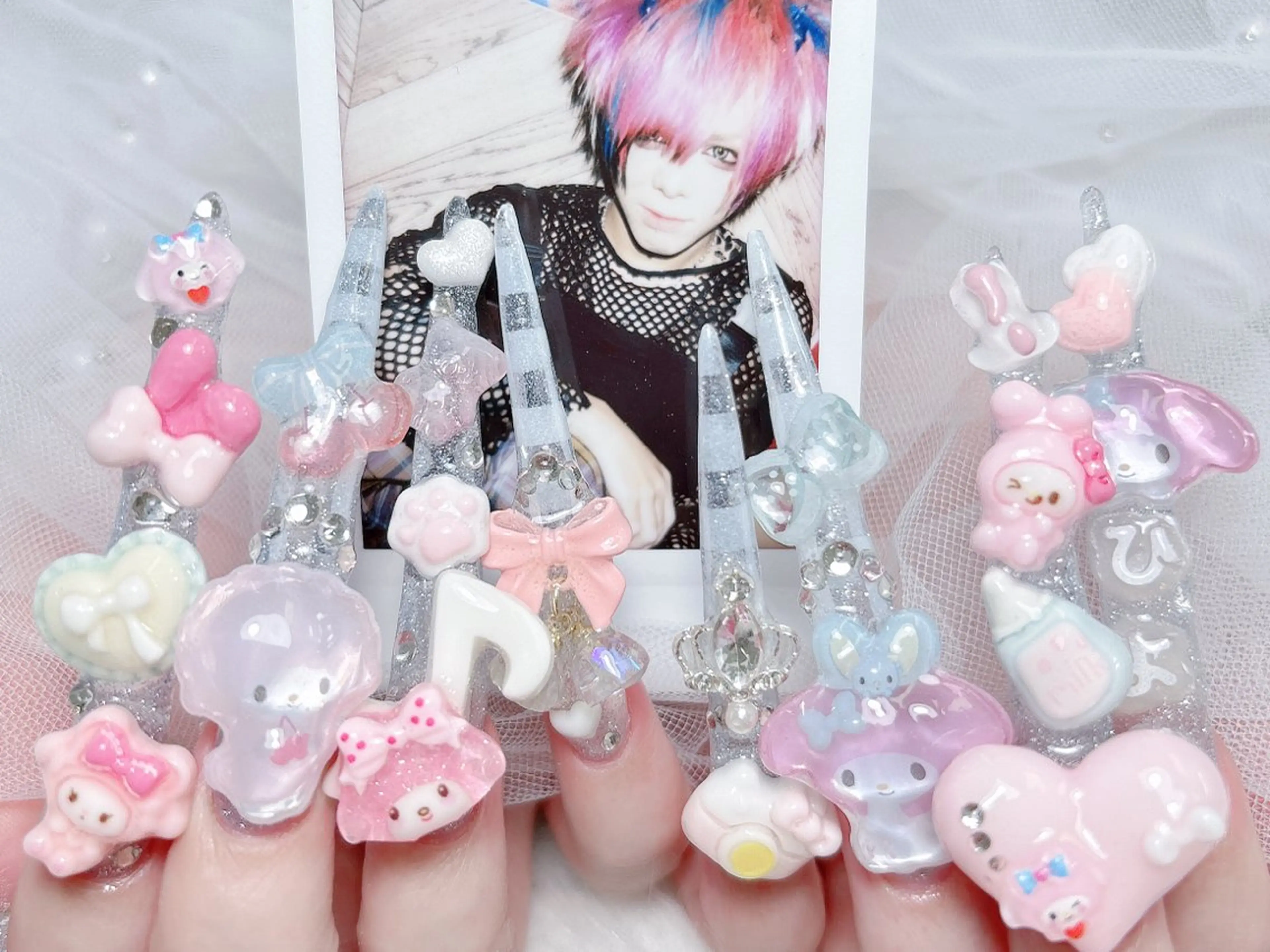 ネイル 成人式 ロングネイル マグネットネイル 大理石ネイル(マーブル) リボン ハンドネイル MoMoA Nail ネイル長さ出し専門店のネイルデザイン