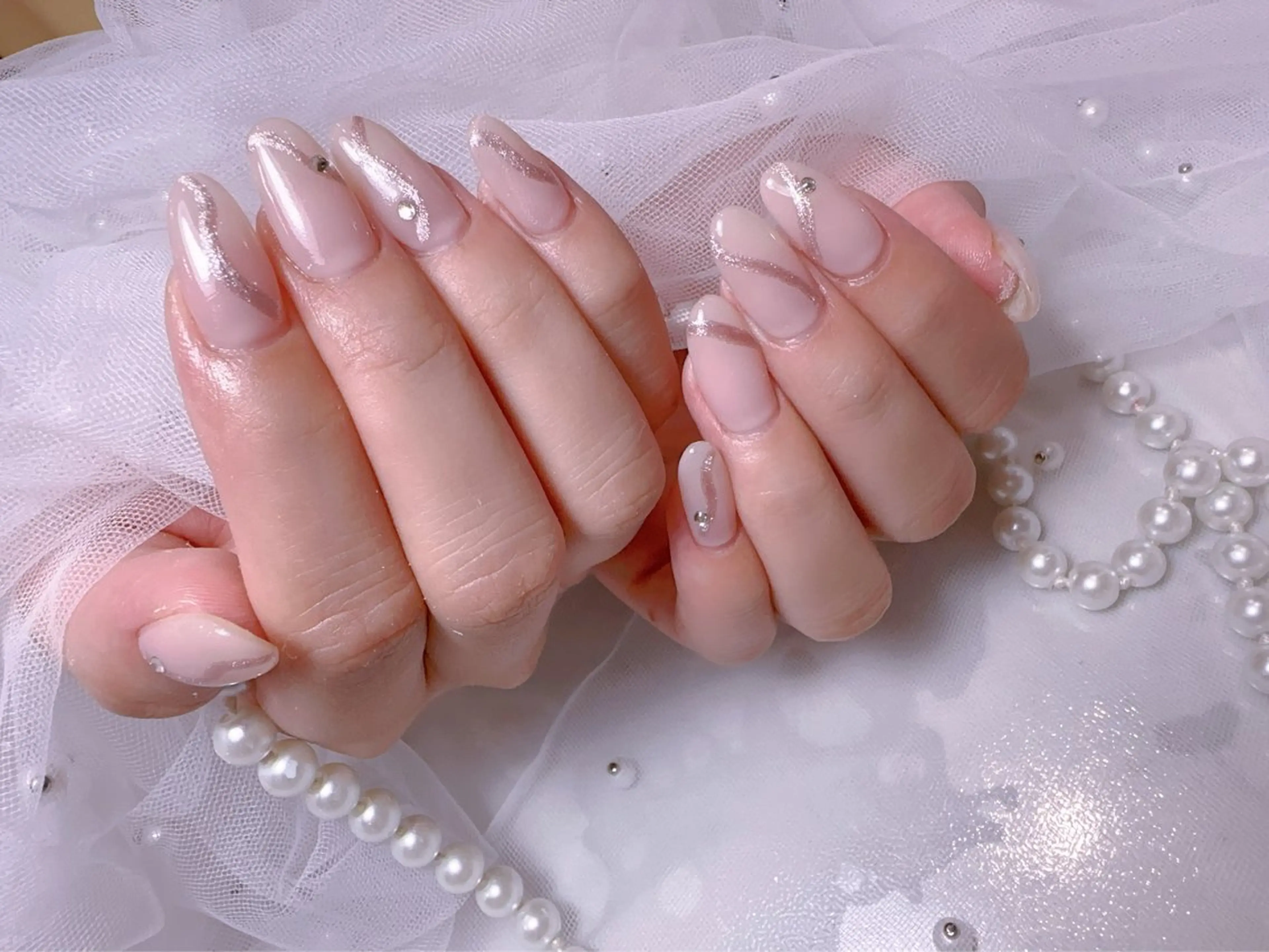 ネイル アートネイル フラッシュネイル フレンチネイル ジェルネイル ガラスフレンチ ハンドネイル You&Me Miyuのネイルデザイン