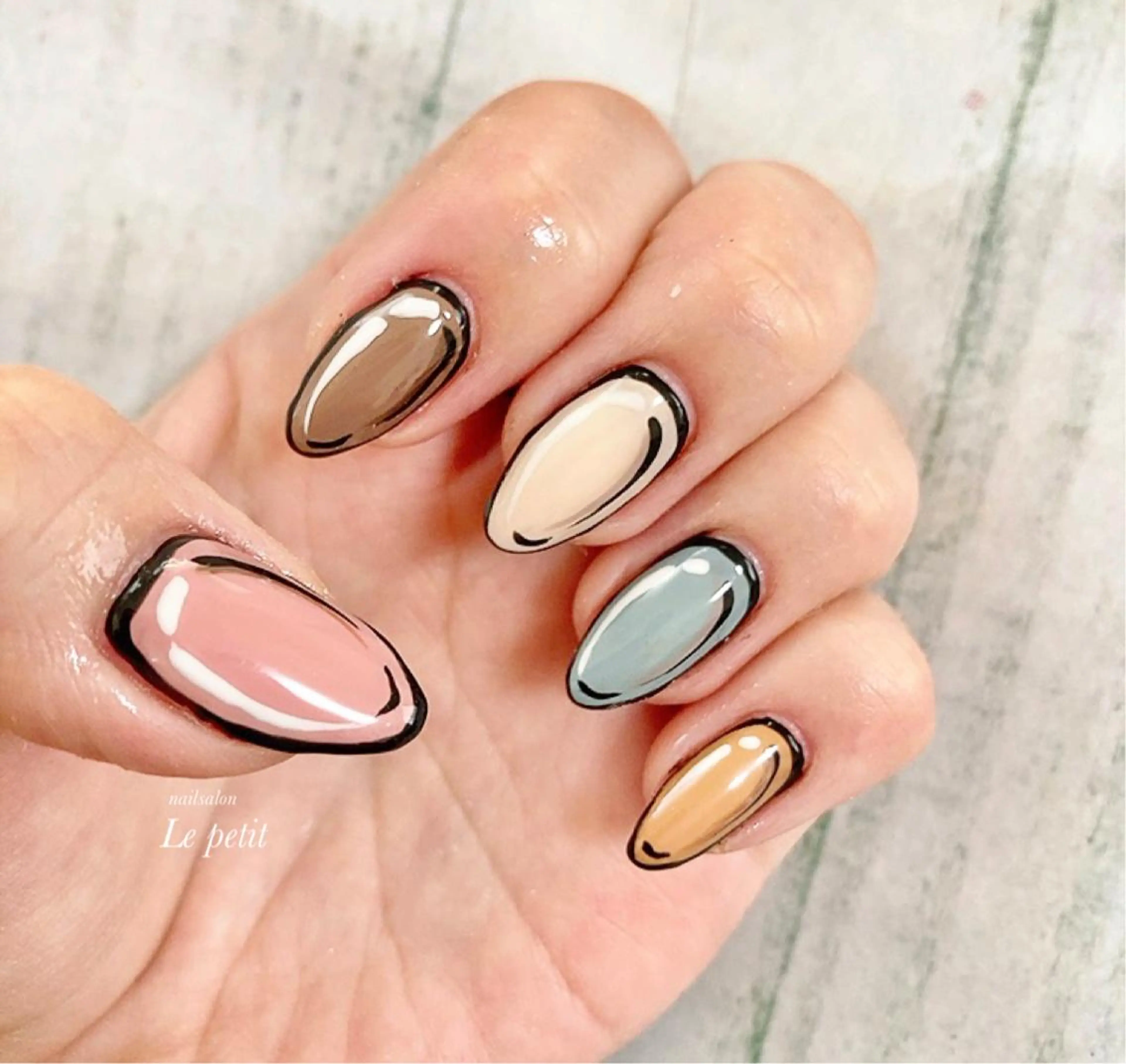 ネイル 石野 広佳のネイルデザイン