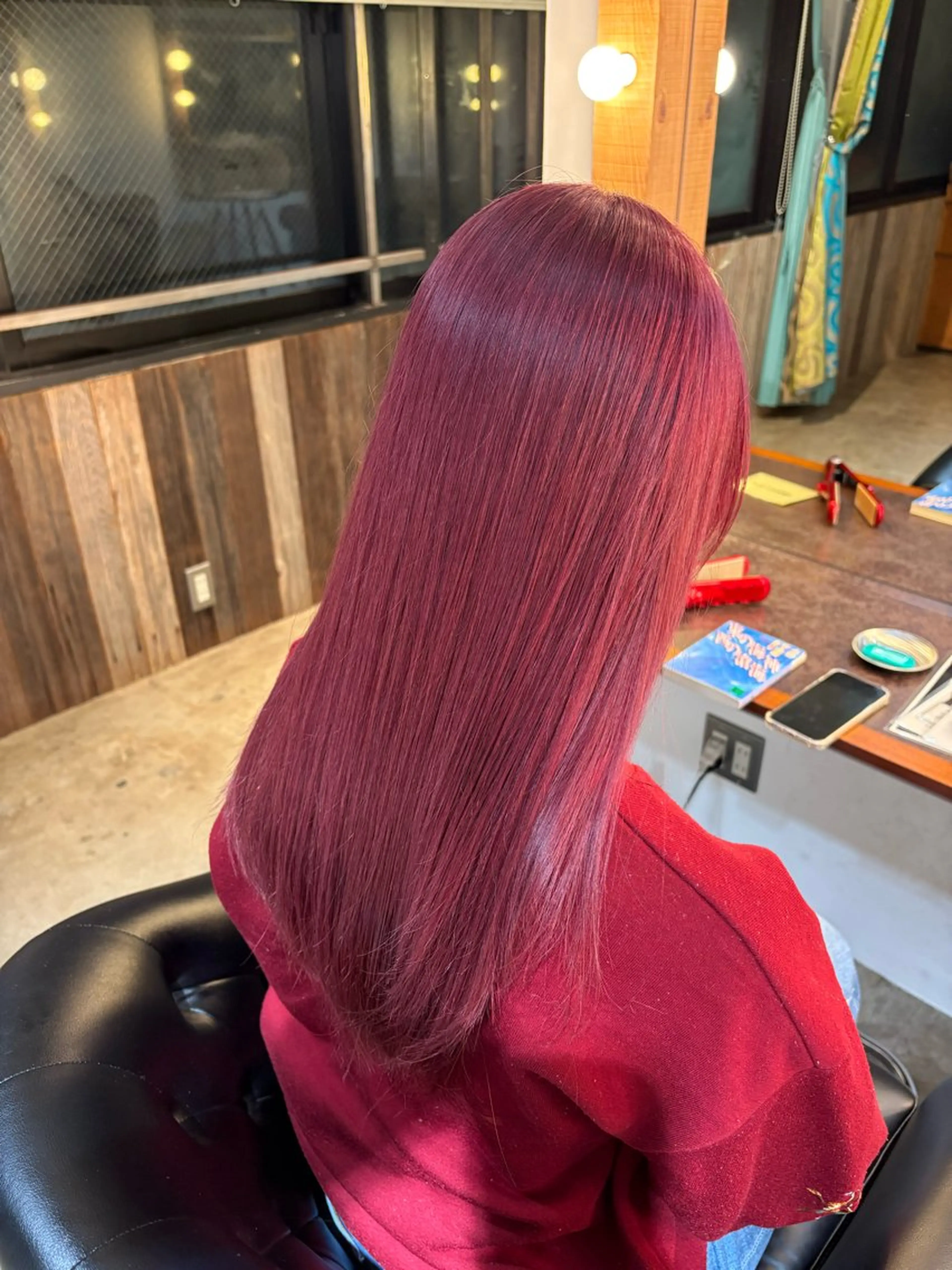 ロング カラー カシス ピンクカラー 内田 尚希のヘアスタイル