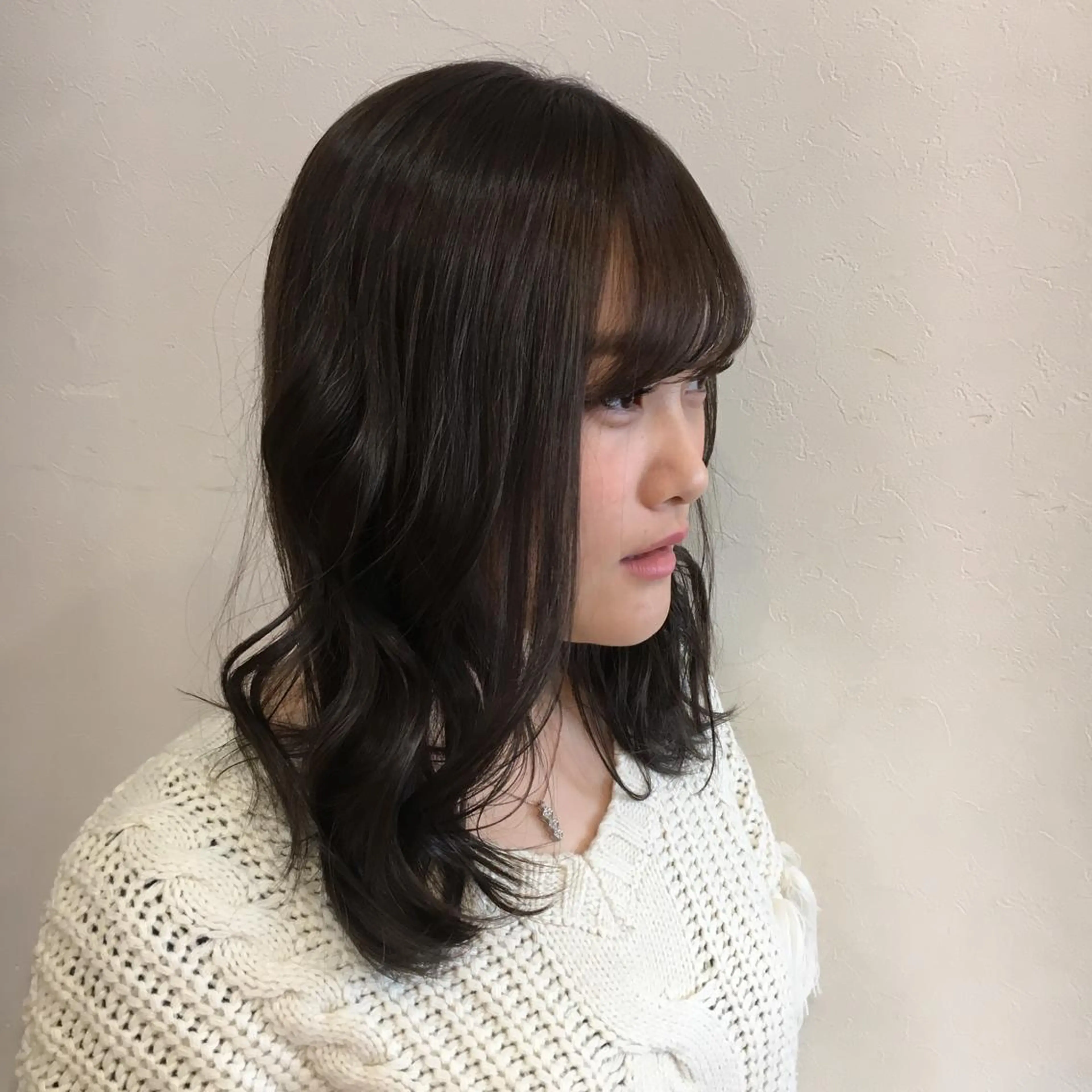 ミディアム カラー グレージュ Freez狭間 裕美のヘアスタイル