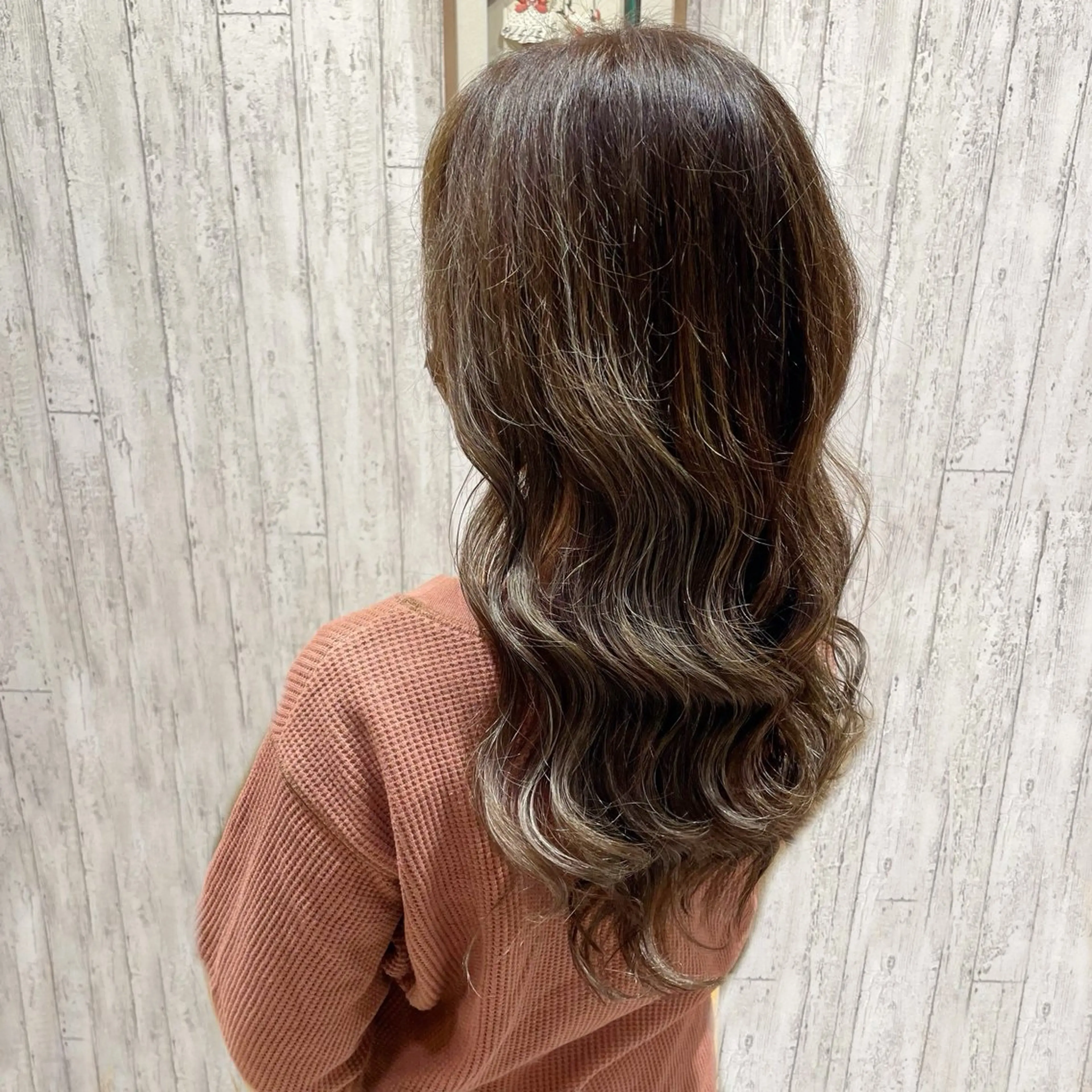 ロング カラー ハイライトカラー ハイライト 下鳥 廉のヘアスタイル