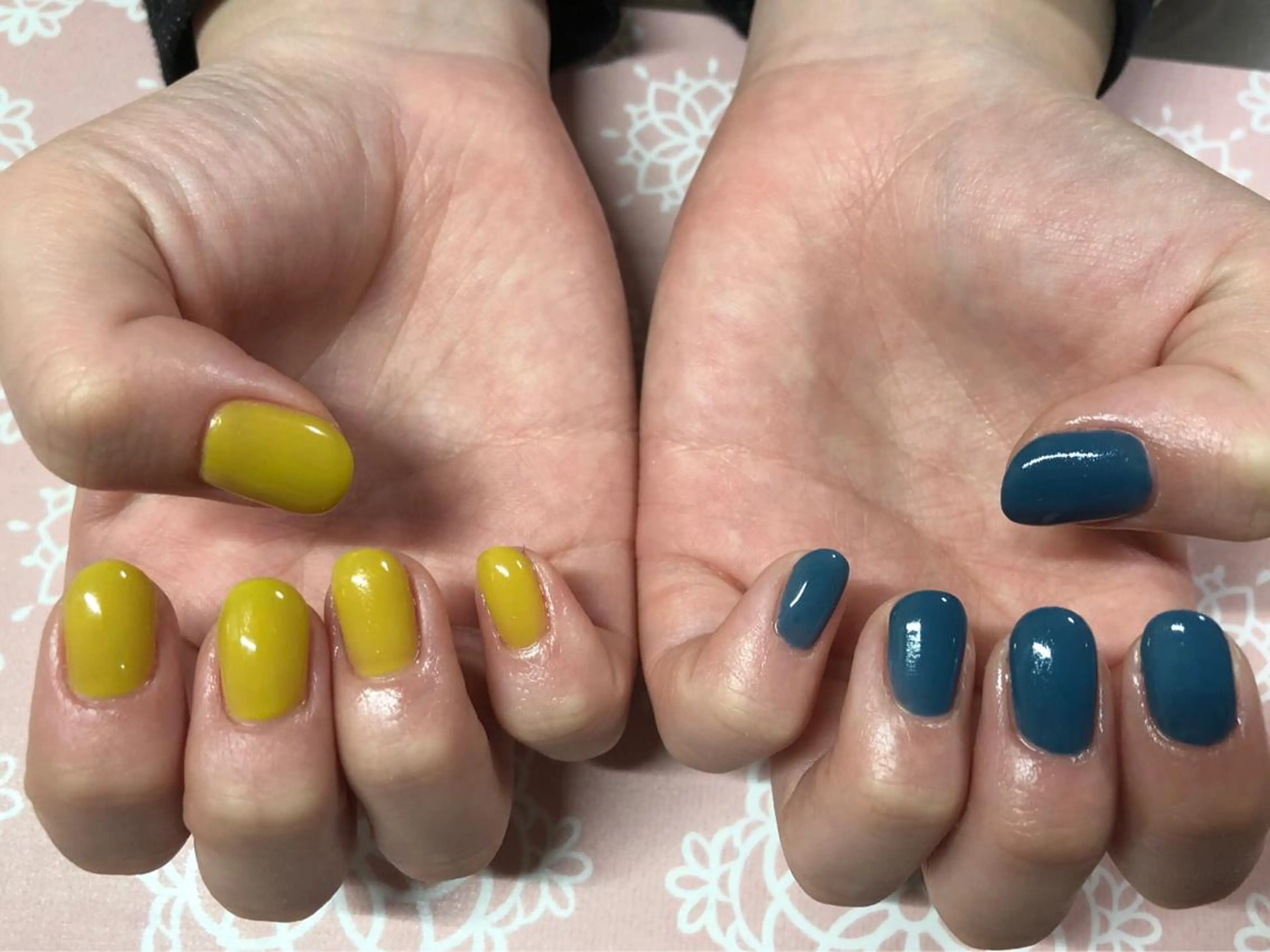 ネイル ハンドネイル 西岡 杏のネイルデザイン