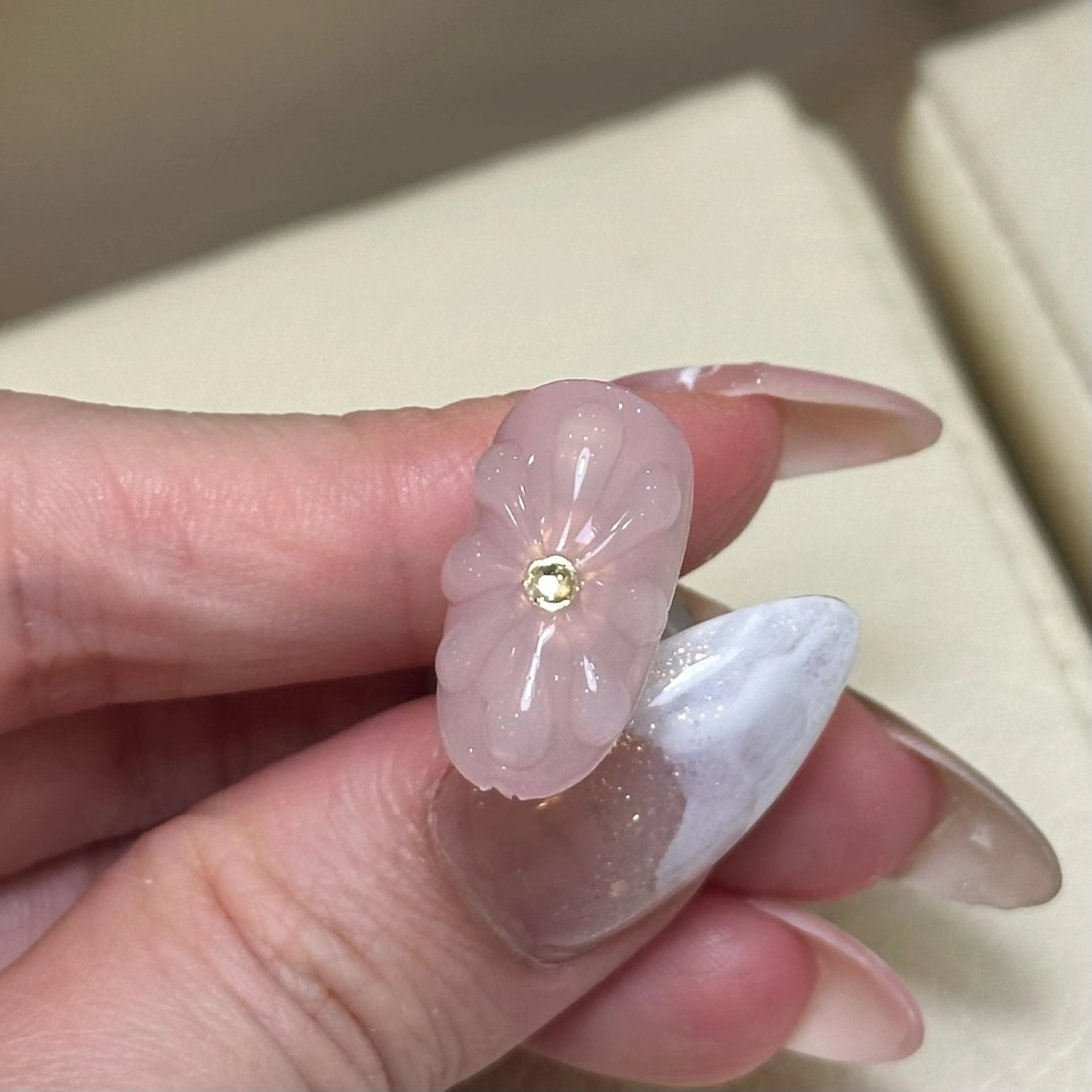 ネイル エルバイノリコ尾形 パラジェル取扱店✨のネイルデザイン