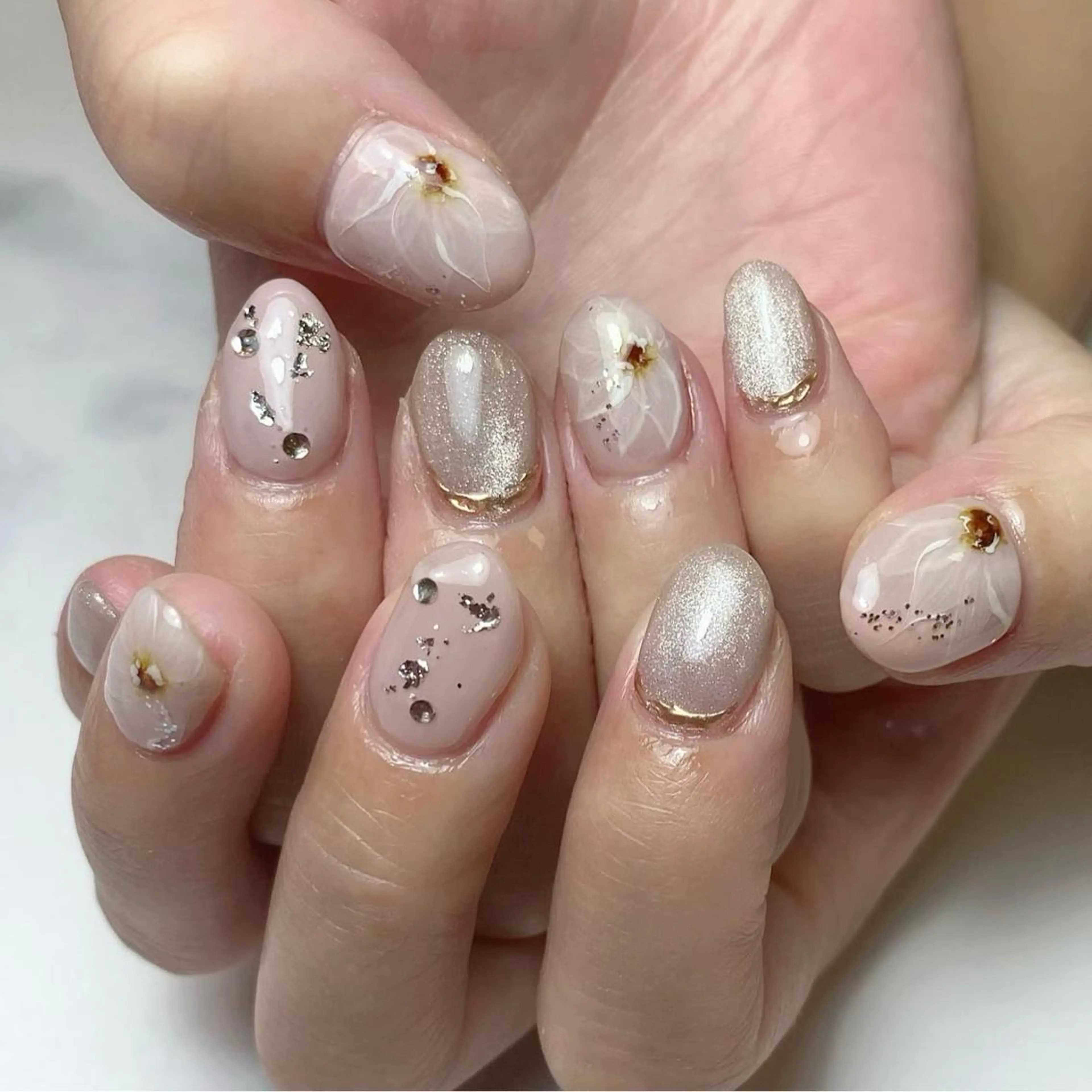 ネイル フラワーネイル マグネットネイル ショートネイル Nail ameria megu所属・ameria meguのネイルデザイン