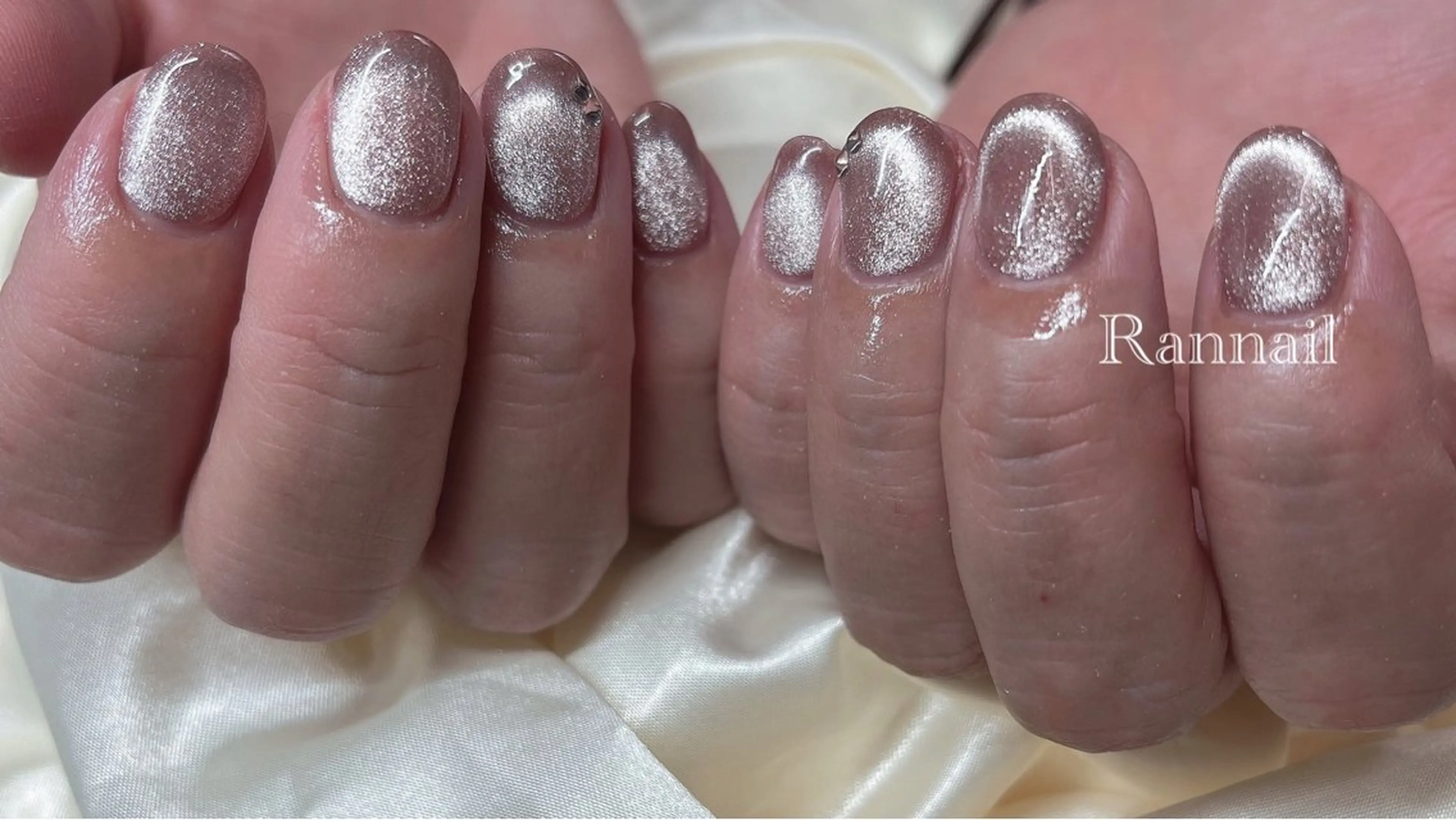 ネイル フレンチネイル マグネットネイル マグネットフレンチ ハンドネイル Ran  nail所属・Ran Nailのネイルデザイン