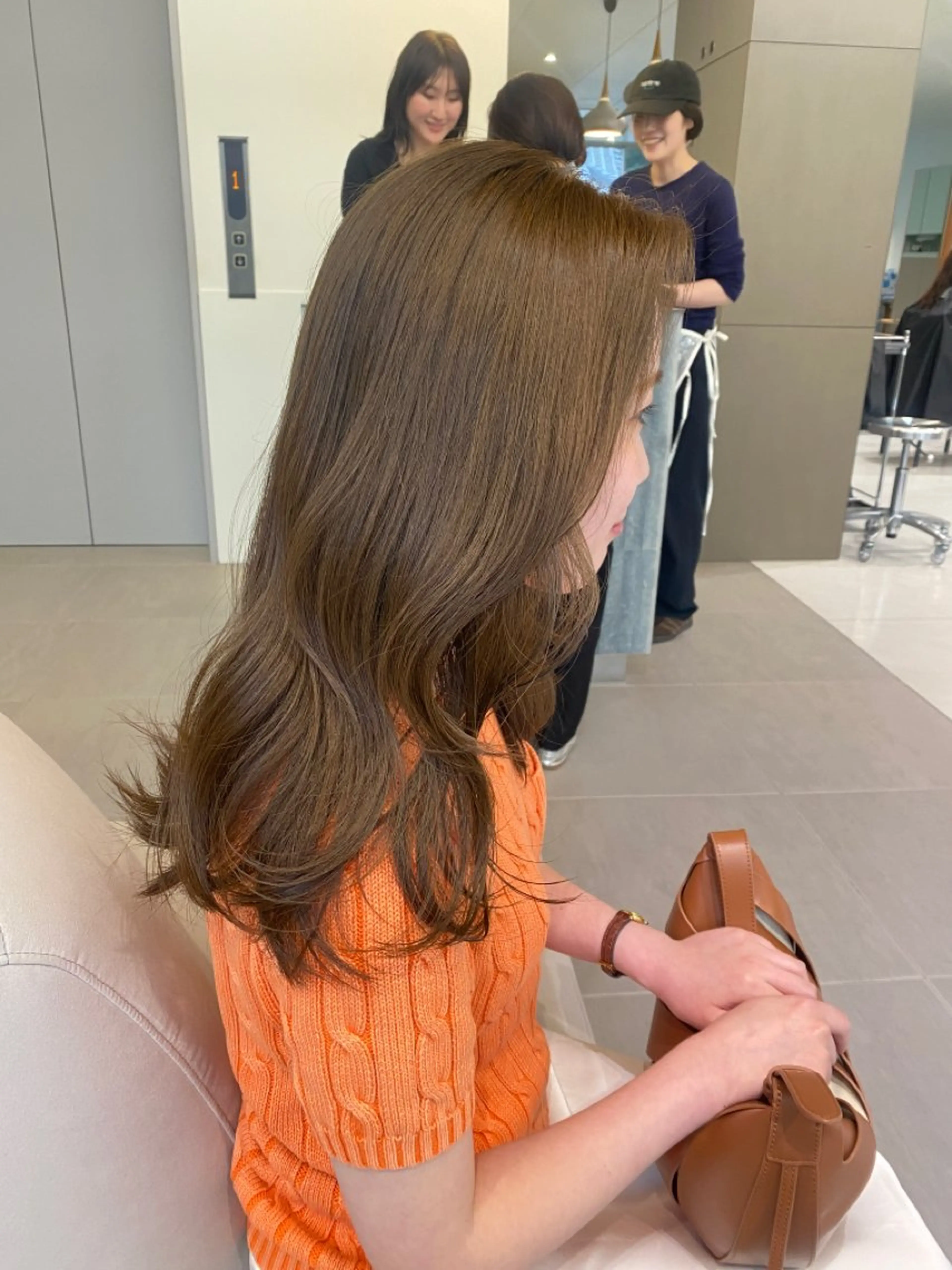 ロング カラー ベージュカラー ダブルカラー オリーブベージュ オレンジ ヘアカラー 高発色ブリーチ/ ハイレイヤー🪽aiのヘアスタイル