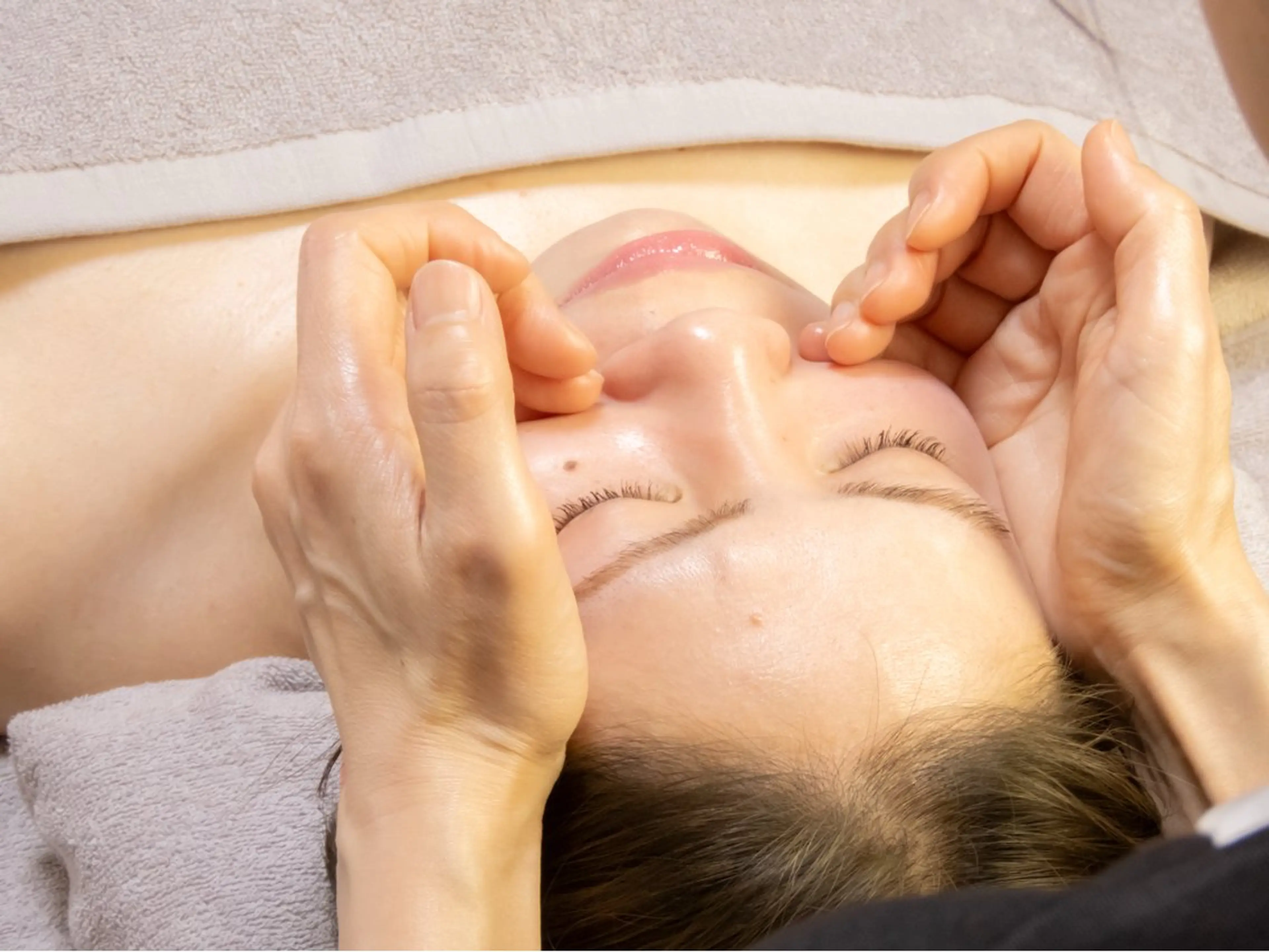 【時短で結果を出す】酵素分解×ハイフルクエンシー×吸引!クリア美肌45分コース（お着替え含め75分程度）の写真