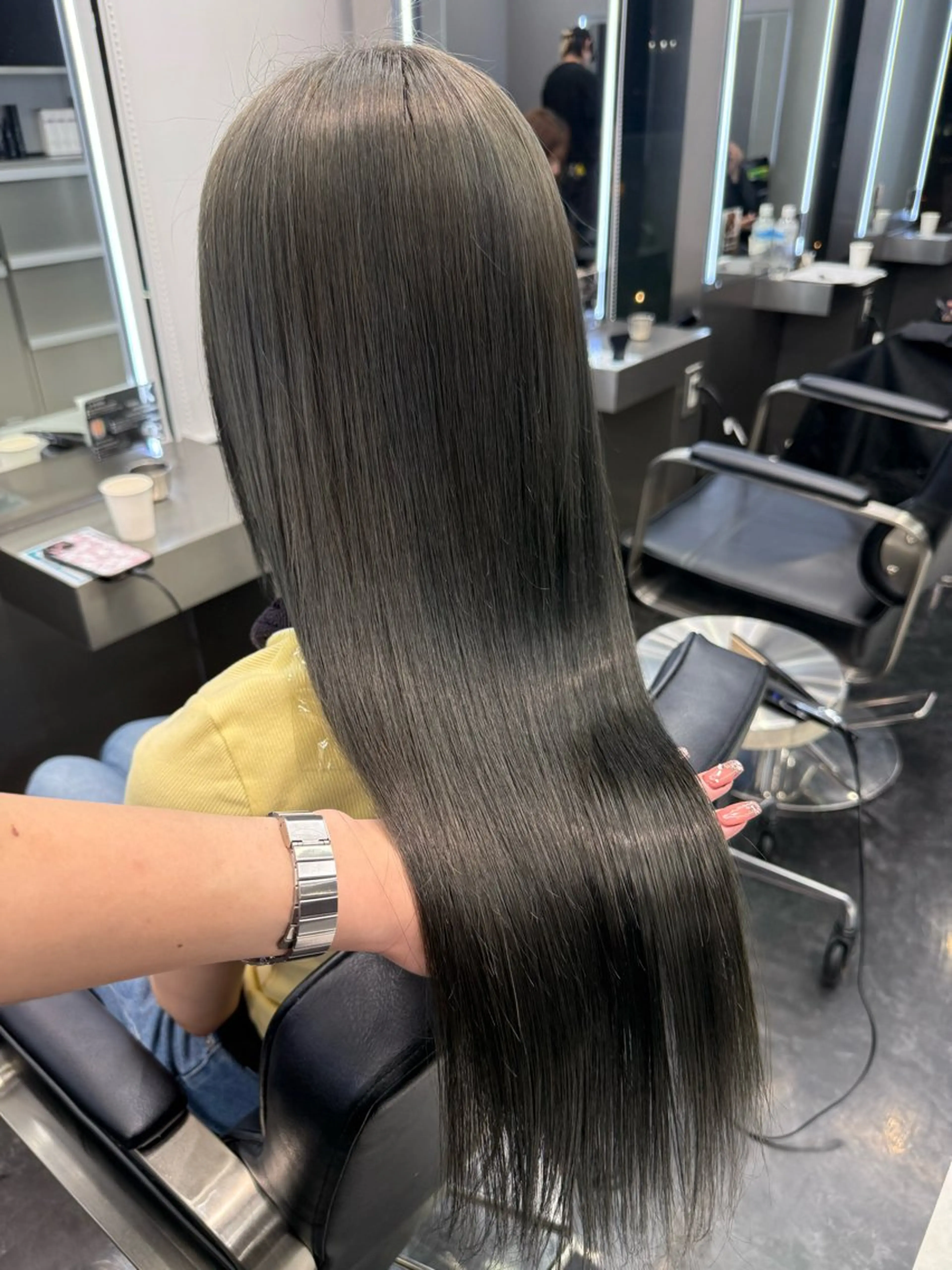 ロング カラー カット ヘアカラー トリートメント ヘアセット 韓国ヘア🖤/透明感 shihoのヘアスタイル