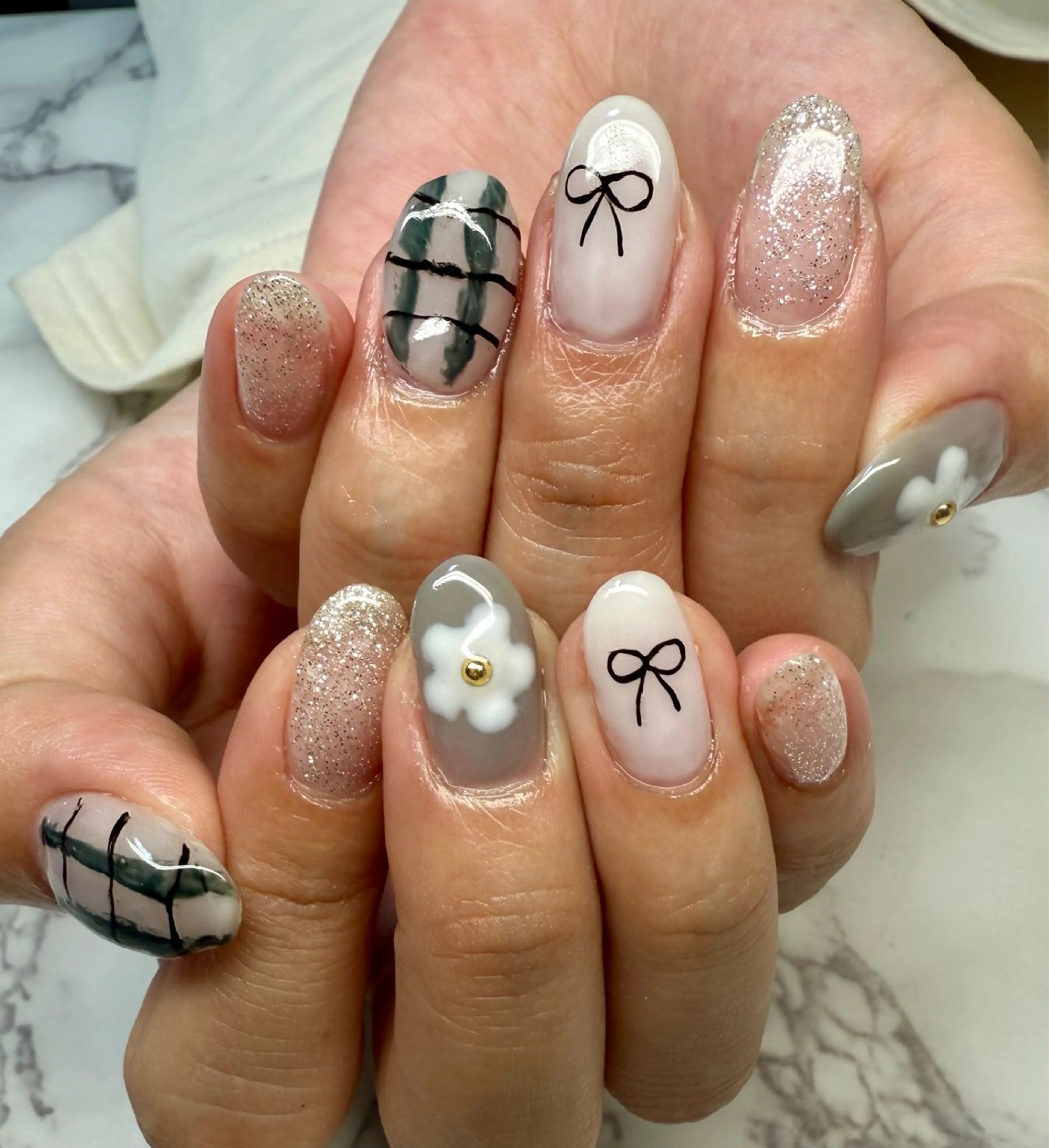 ネイル アートネイル チークネイル フレンチネイル 氷ネイル・うるうるネイル キラキラネイル M.N_ nailのネイルデザイン