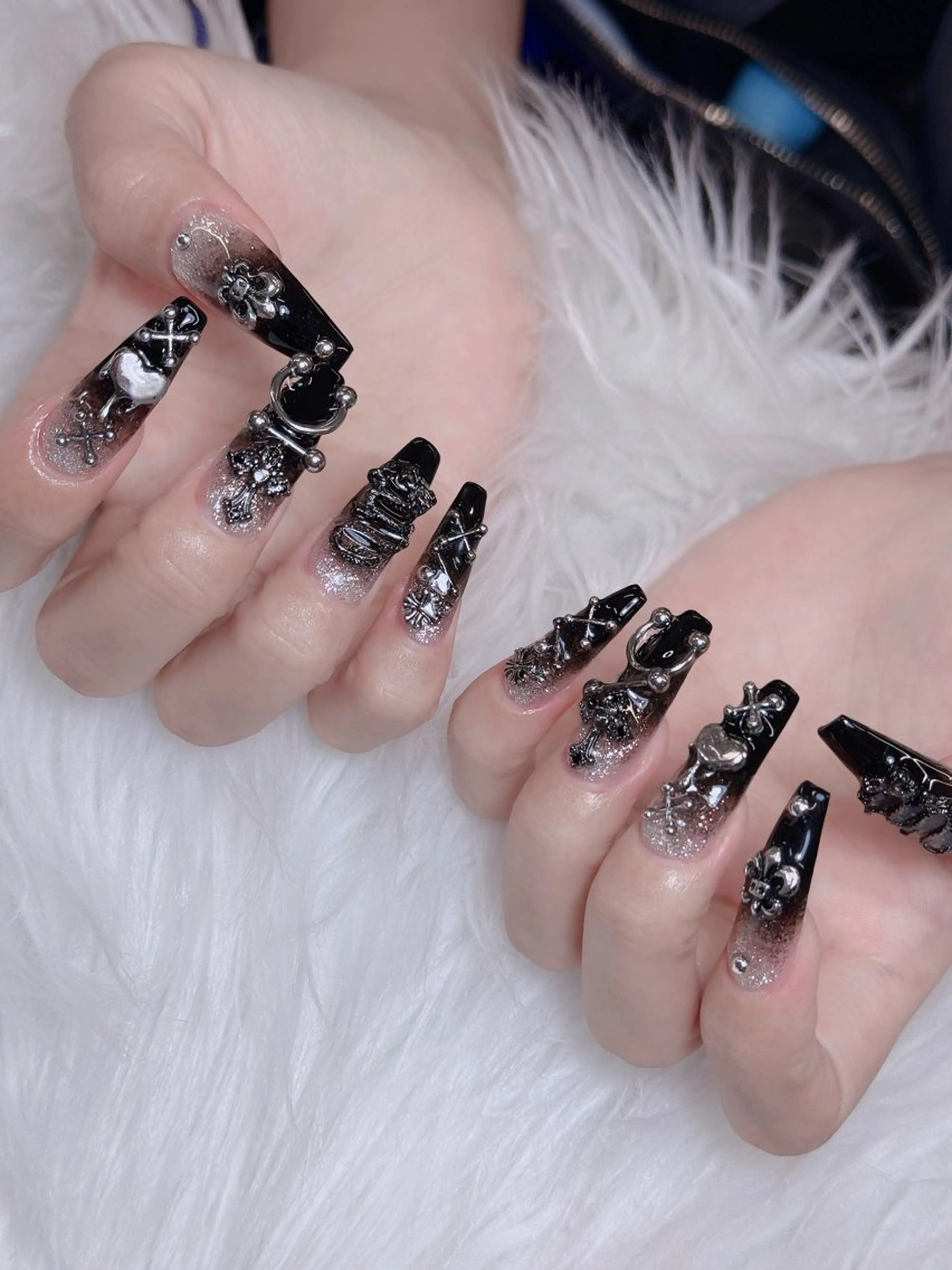 ネイル オーロラネイル チークネイル フットネイル フレンチネイル ハロウィン ハンドネイル Lumi Nail 新大久保3‘のネイルデザイン