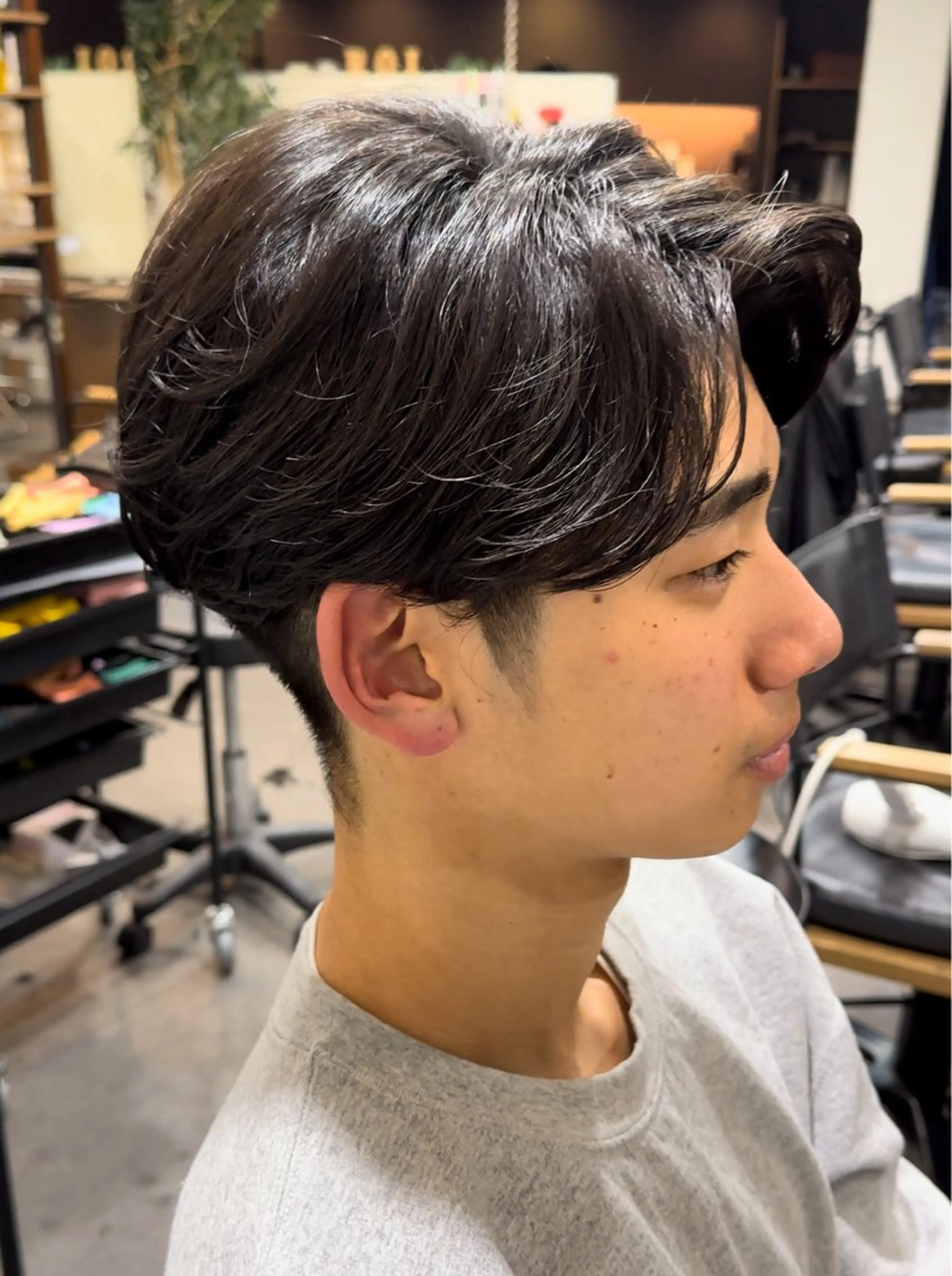 パーマ メンズ センターパート メンズパーマ 刈り上げ ニュアンスパーマ 年間2000名担当◎ パーマ職人/仲原佑樹のヘアスタイル