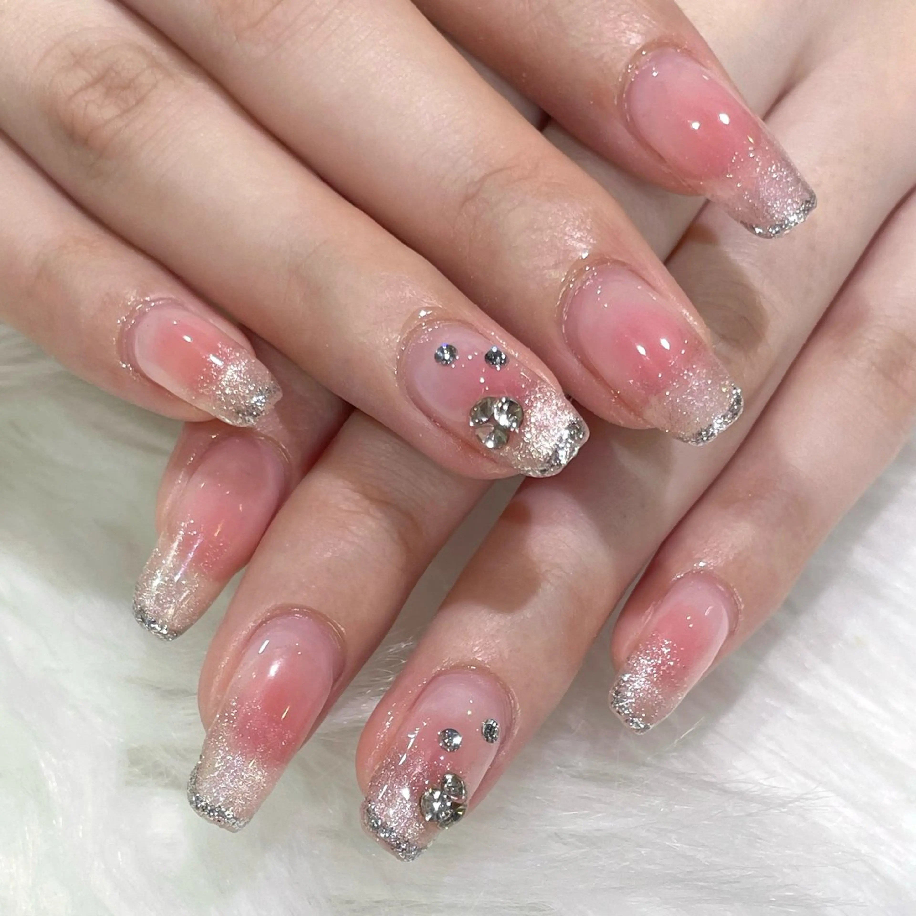 ネイル チークネイル ハンドネイル jujur HARUKA🌸のネイルデザイン