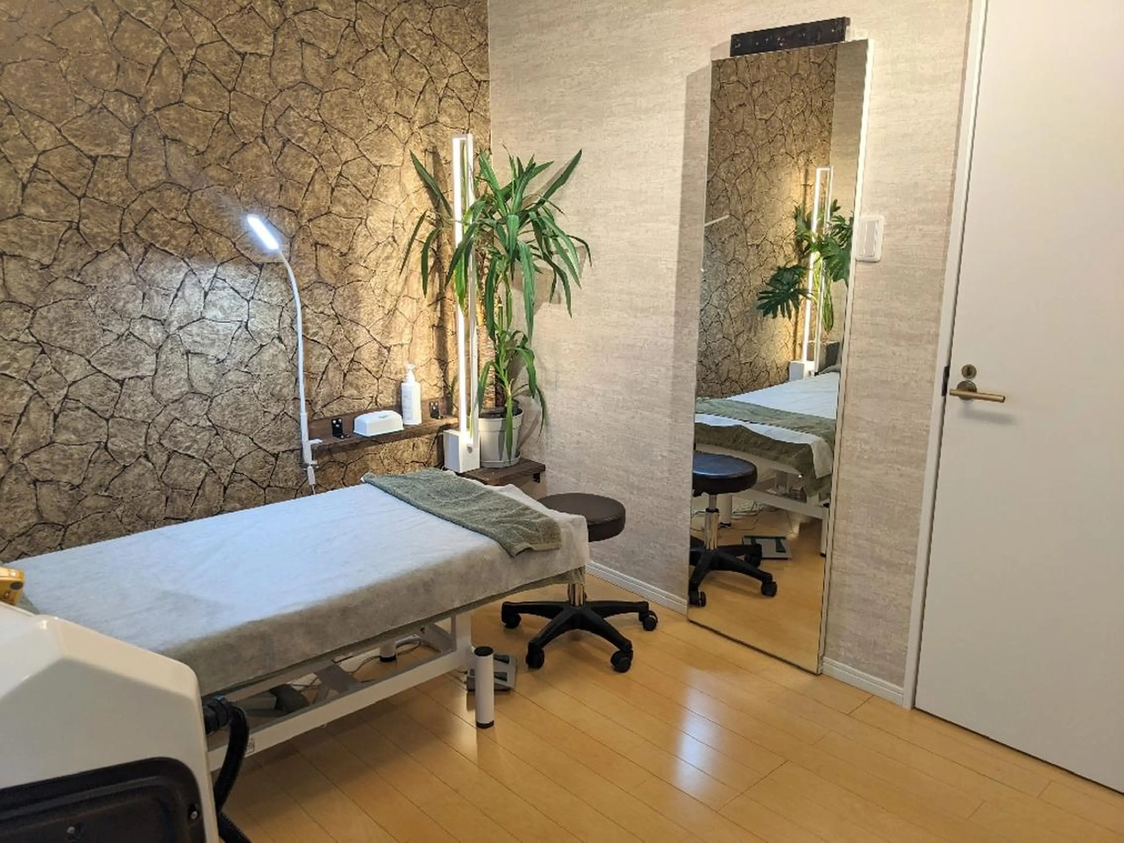 プライベートサロン宿り木所属・江坂@宿り木　脱毛＆ 耳ツボジュエリーのその他イメージ