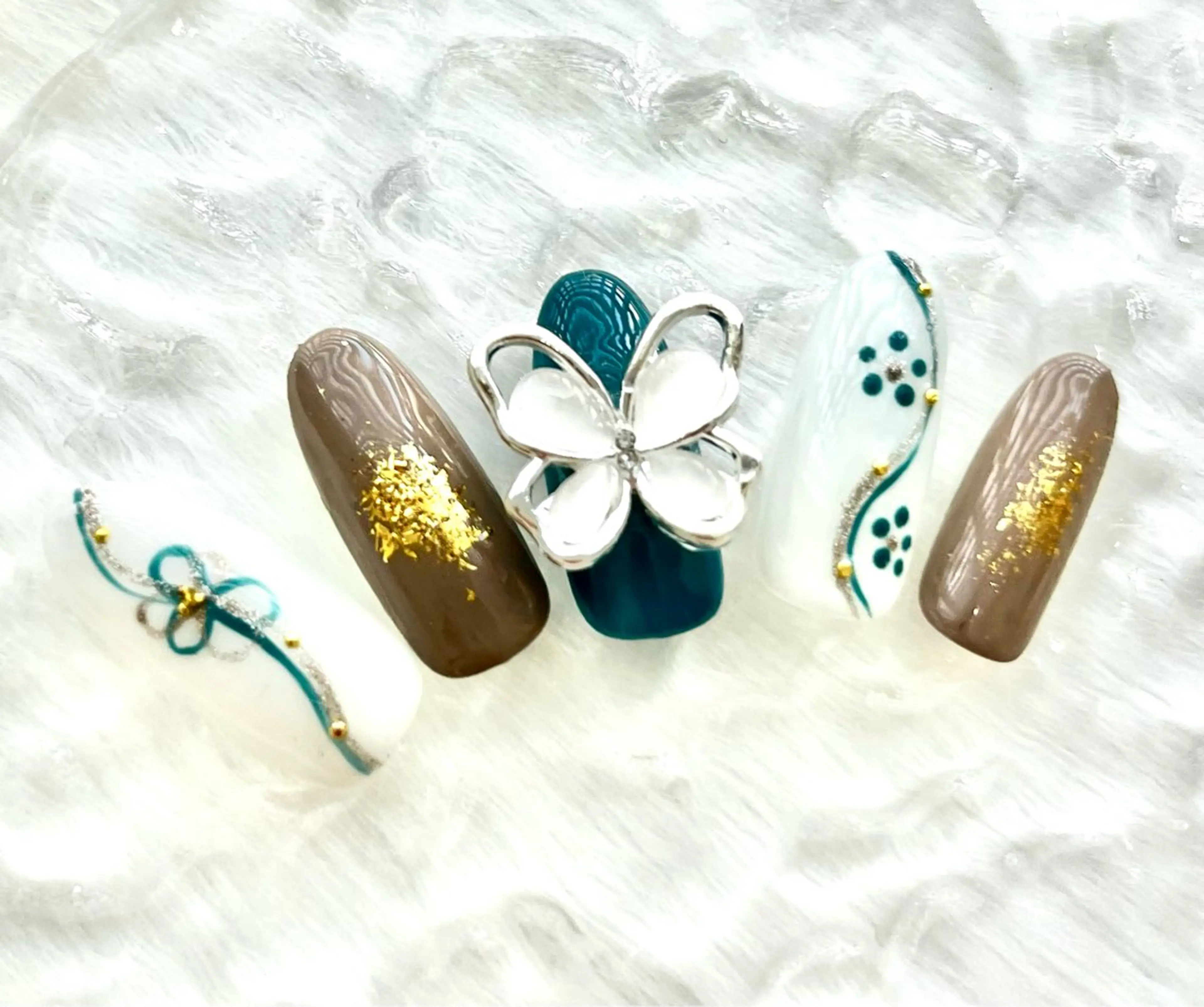 ネイル ルル ソレイユのネイルデザイン