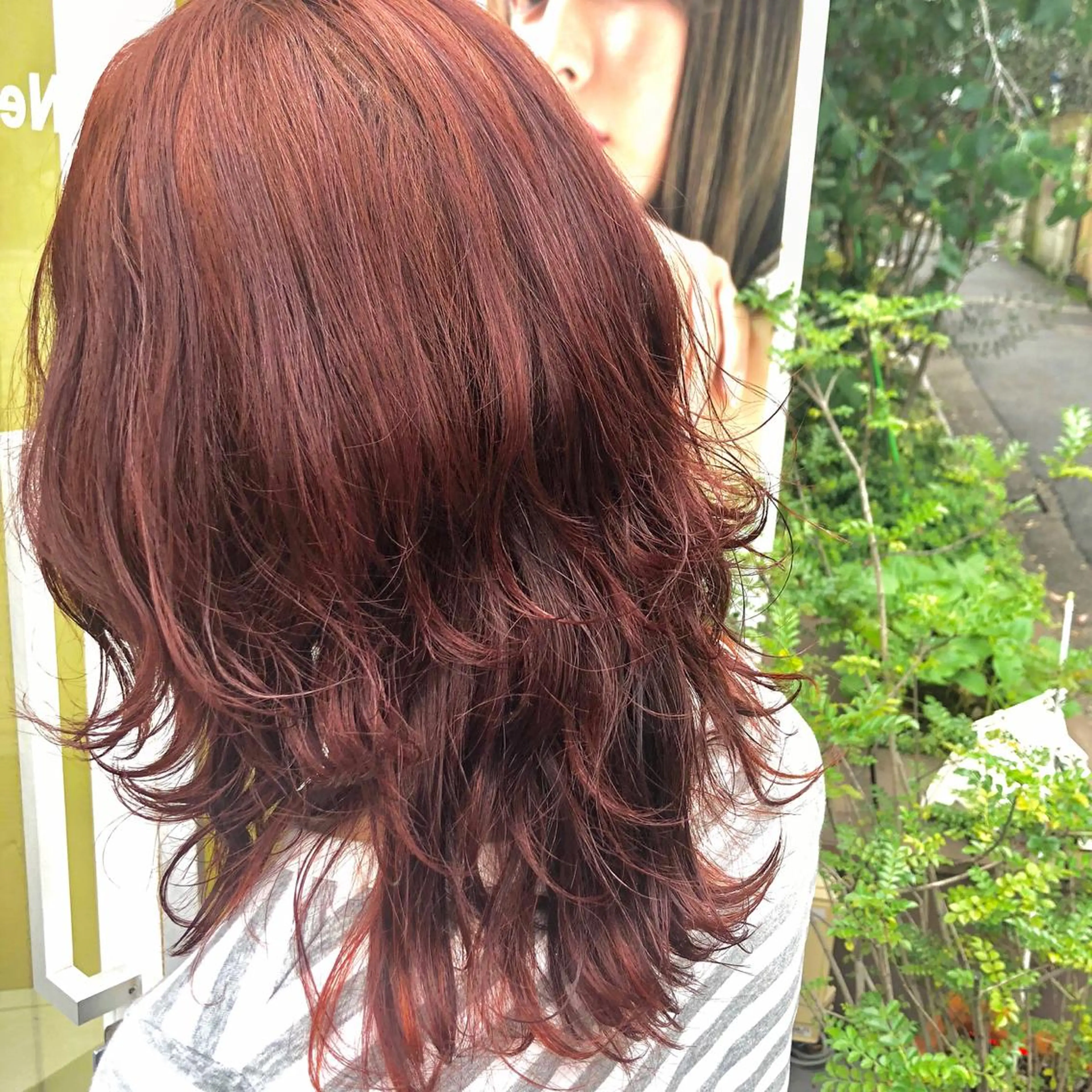 セミロング カラー SNSで大バズり‼️ 欧米風ヘア大ヒット中のヘアスタイル