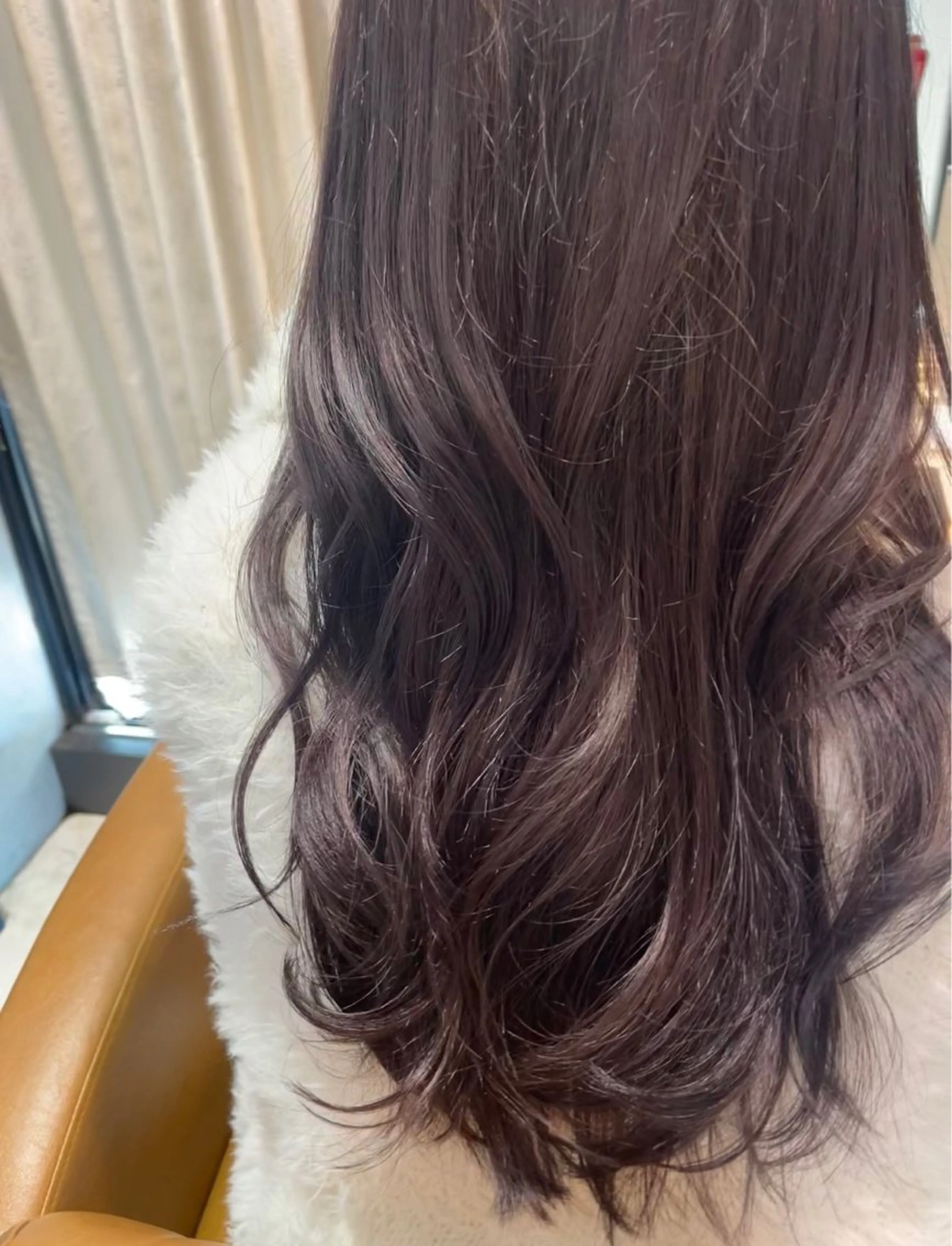 ロング ヘアカラー トリートメント 顔周り\エクステ\ 透明感カラー\まりんのヘアスタイル