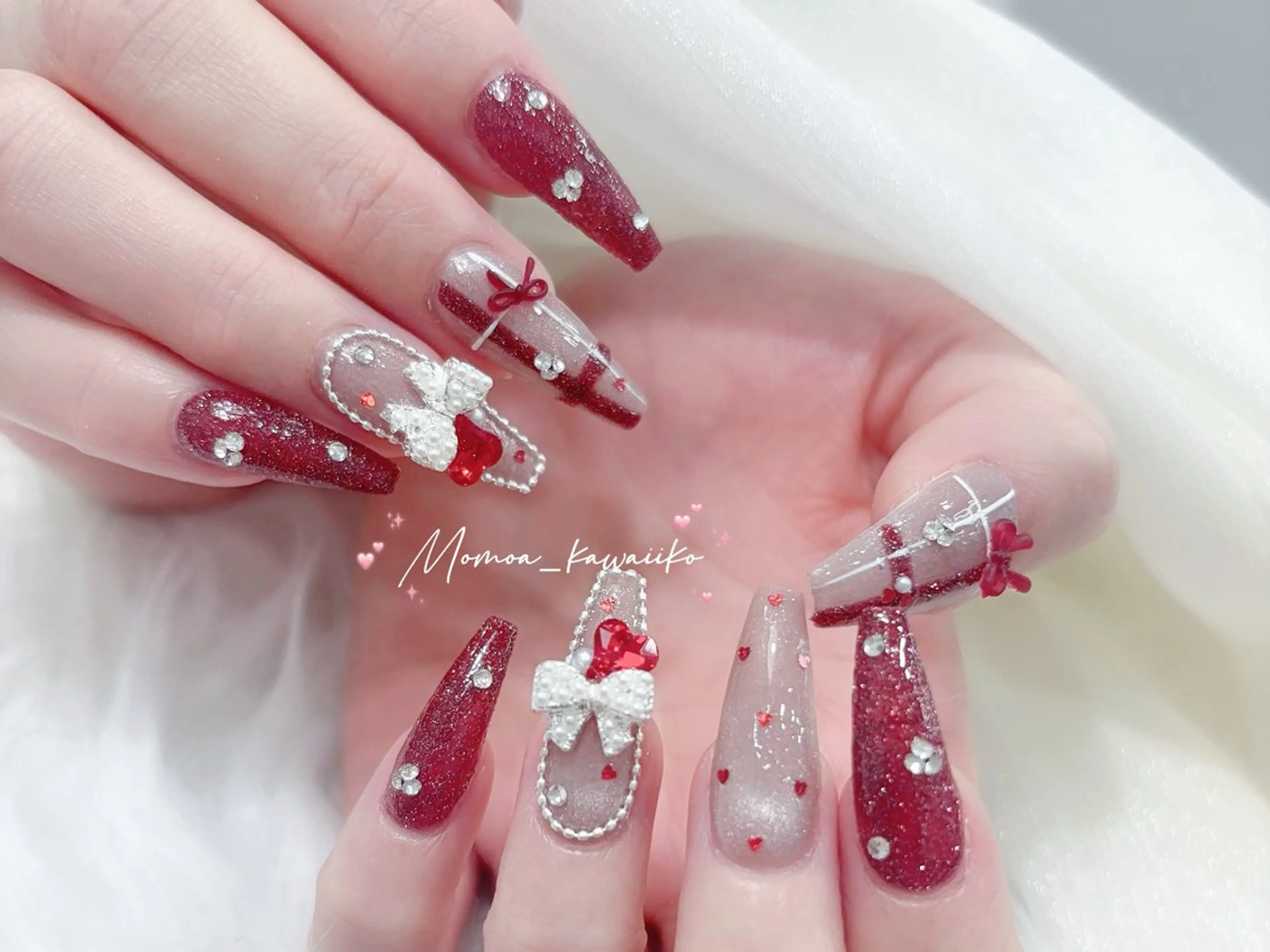 ネイル 成人式 ロングネイル マグネットネイル 大理石ネイル(マーブル) リボン ハンドネイル MoMoA Nail ネイル長さ出し専門店のネイルデザイン