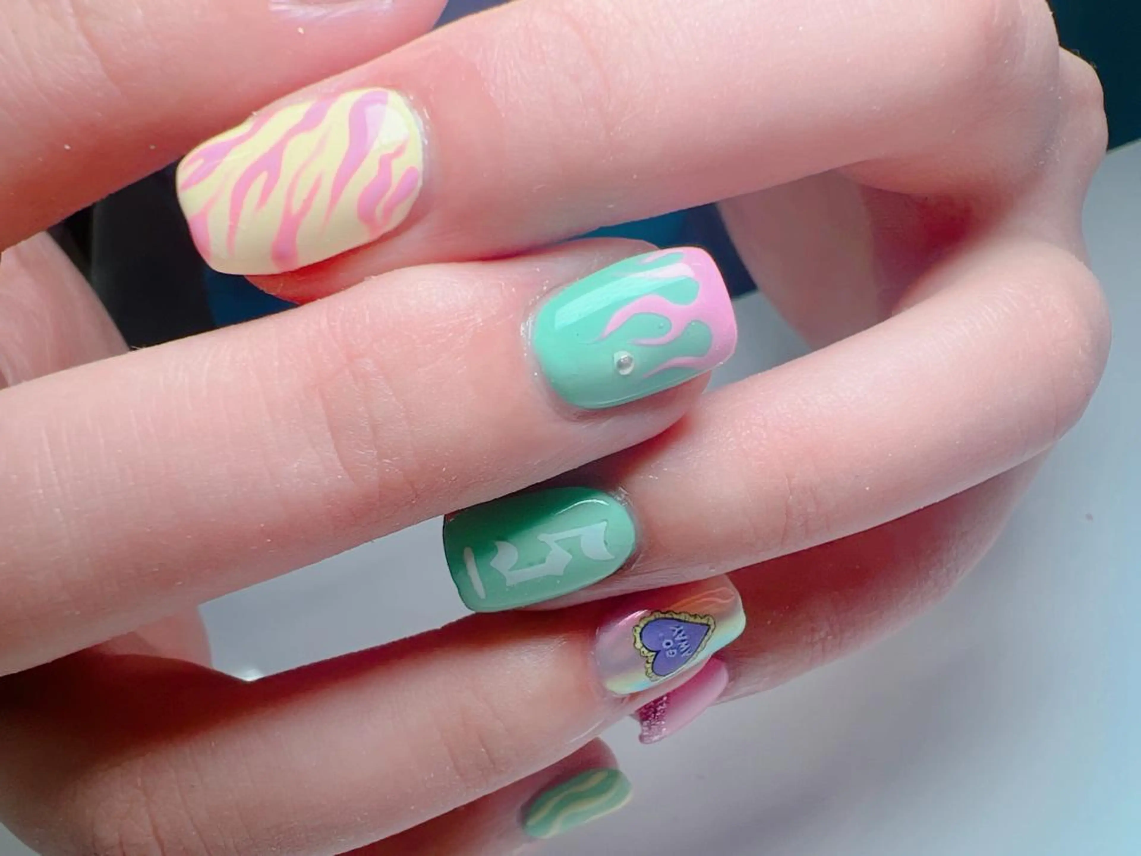 ネイル Nail Salon L'arc所属・💊大阪/心斎橋 moni🧠のネイルデザイン