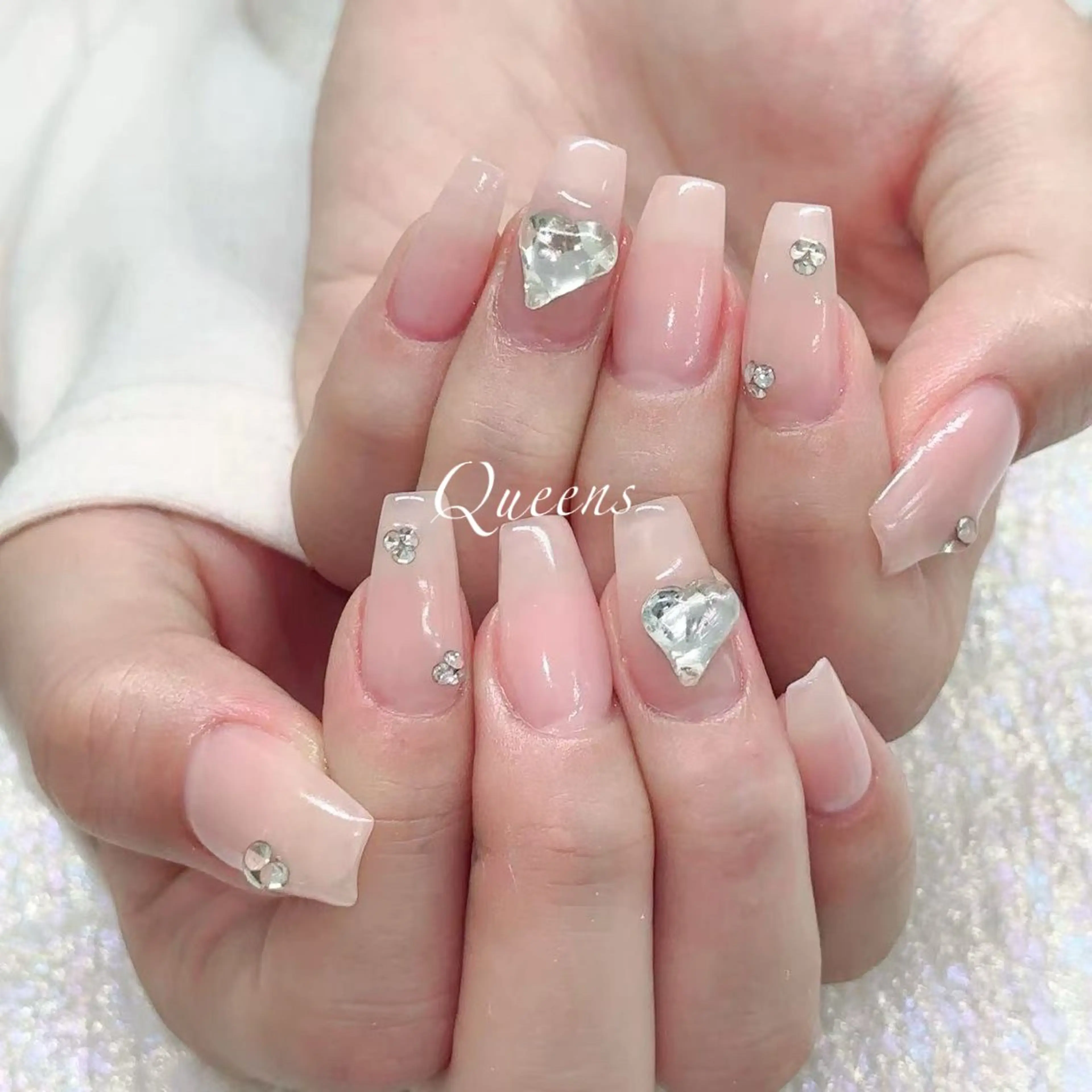 ネイル ハンドネイル Queens マオのネイルデザイン