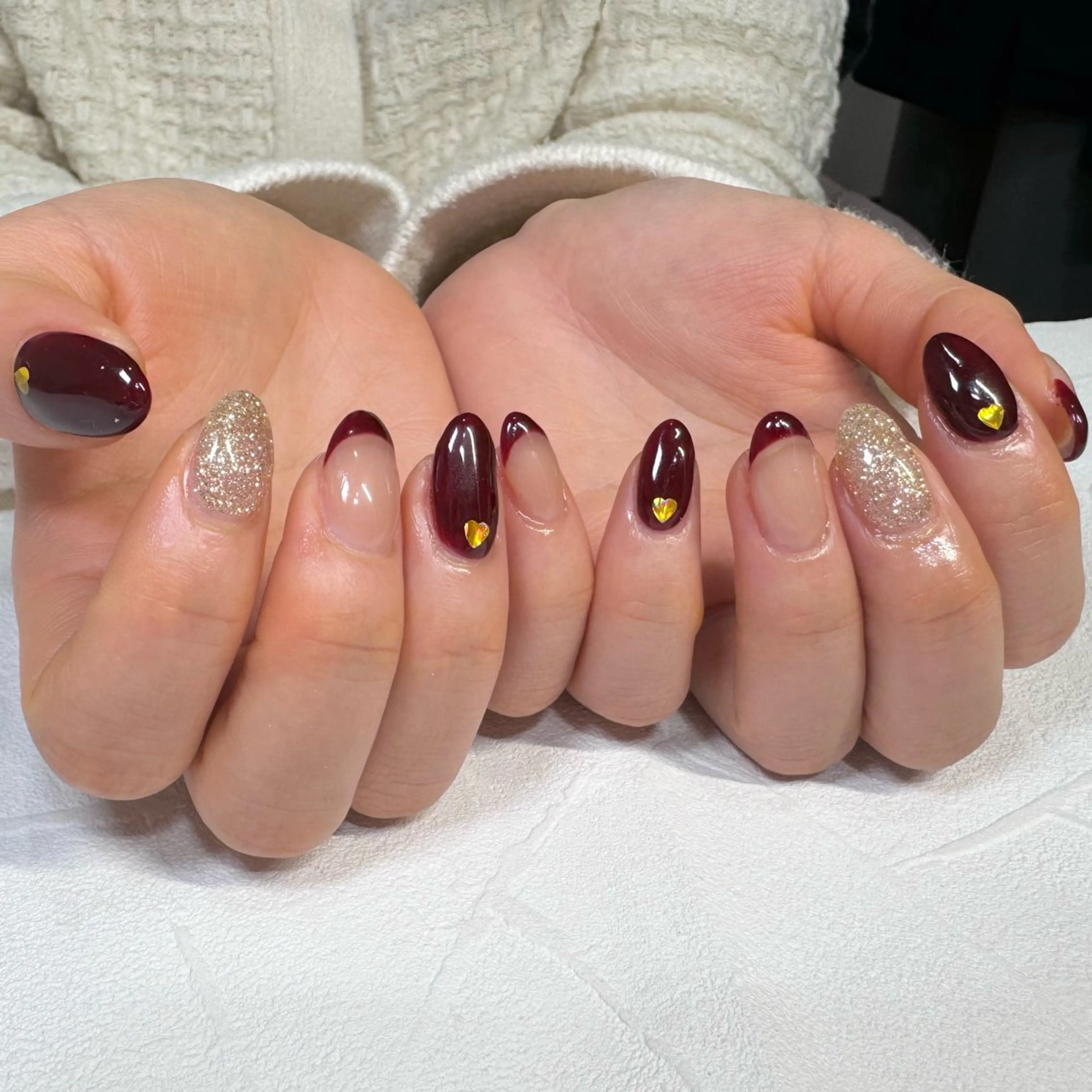 ネイル バレンタイン RIEKO🍒 ワンホン♡推しネイルのネイルデザイン