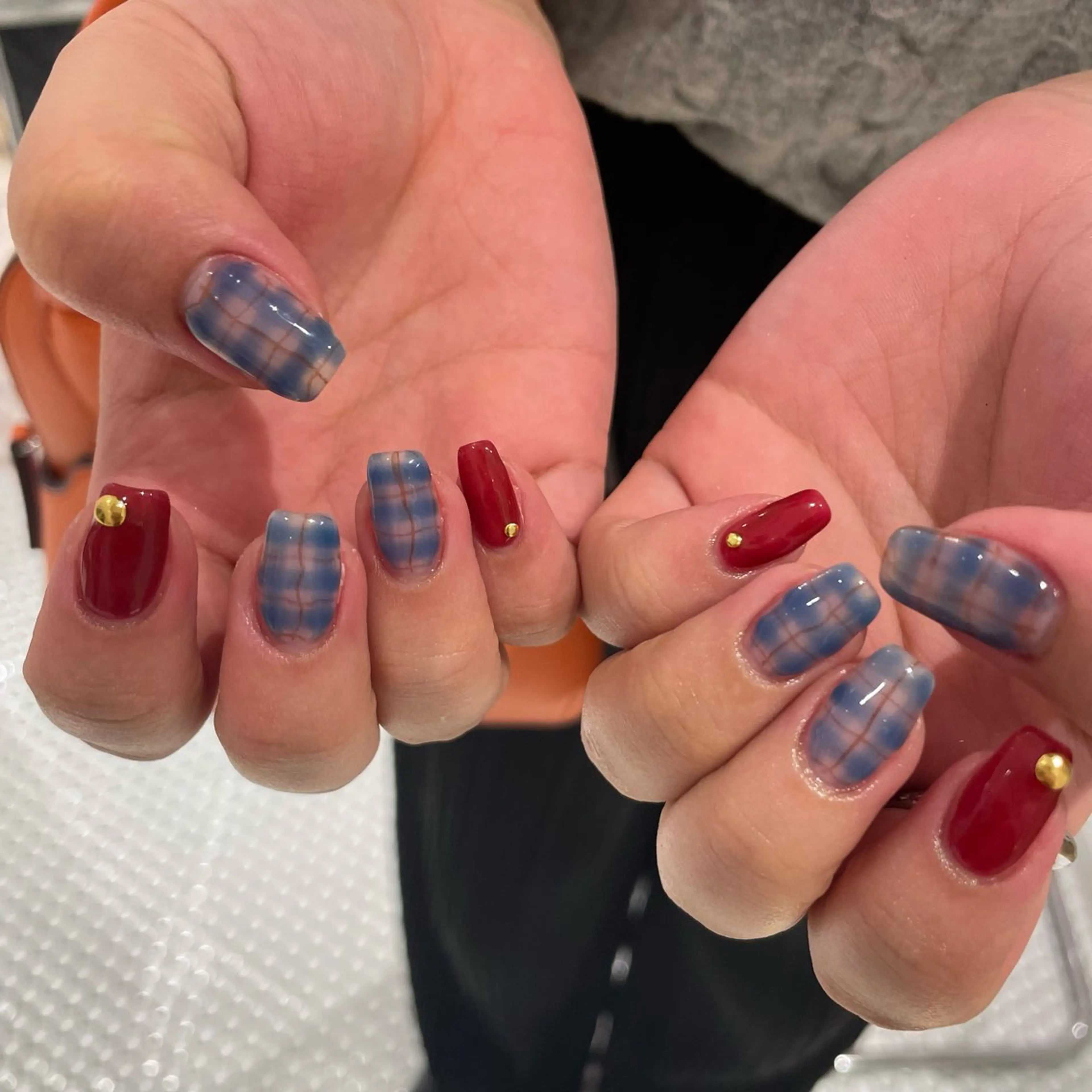 ネイル ハンドネイル SHELL NAIL Minamiのネイルデザイン