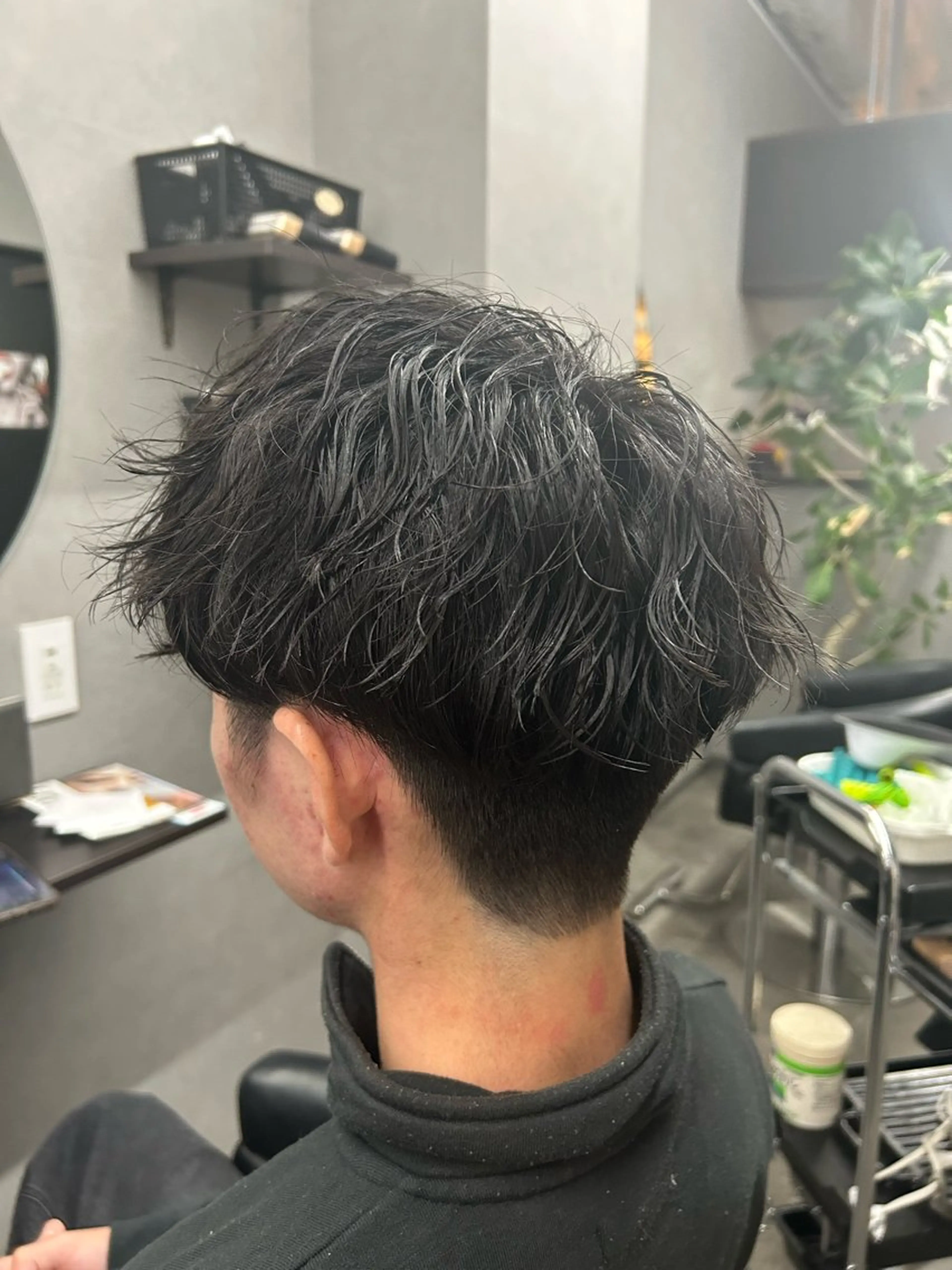 ショート パーマ メンズ カット パーマ ゲーマー美容師 KENTOのヘアスタイル