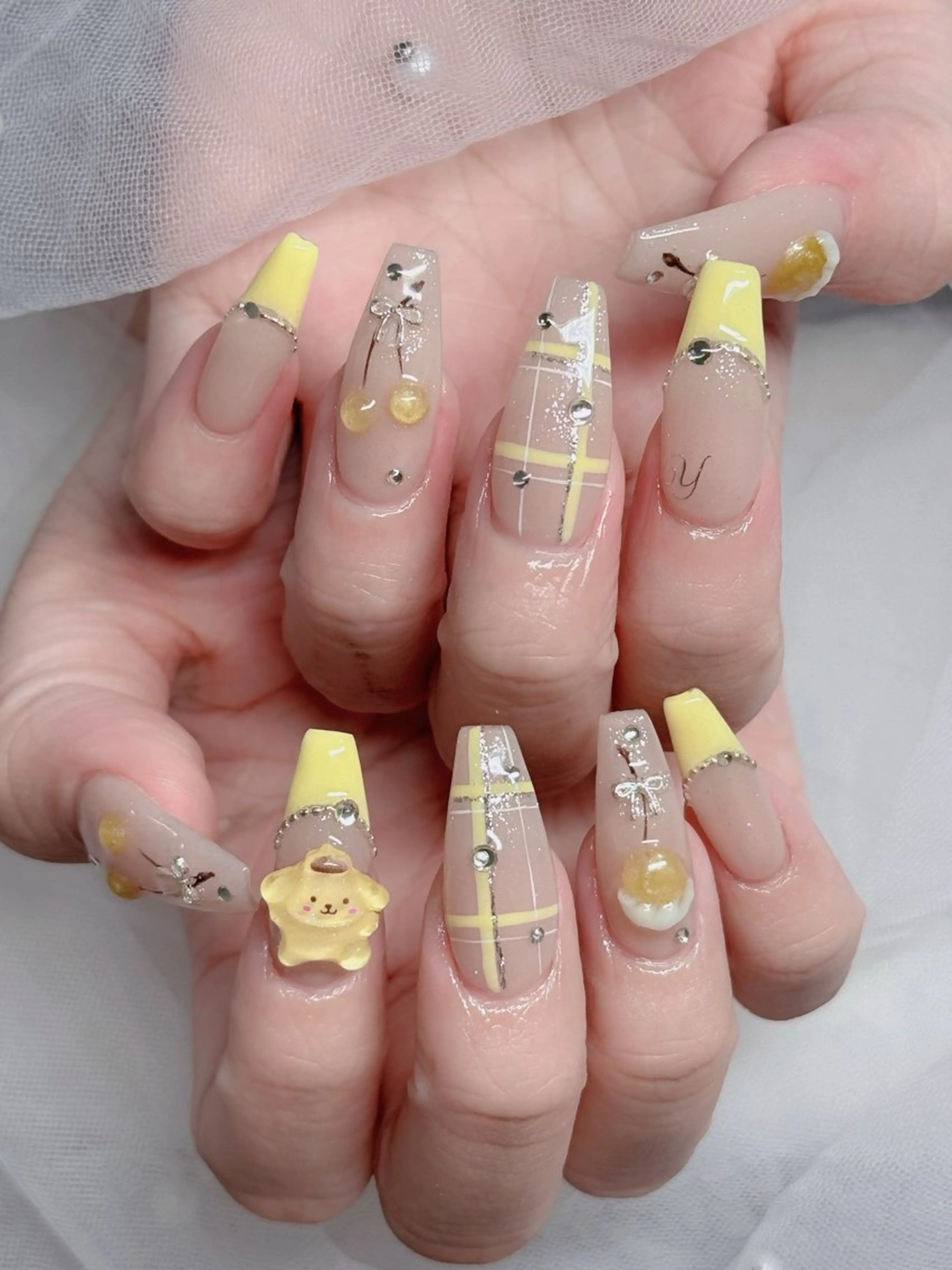 ネイル フレンチネイル ジェルネイル ガラスフレンチ ハロウィン ハート H.baby Nail Salonのネイルデザイン