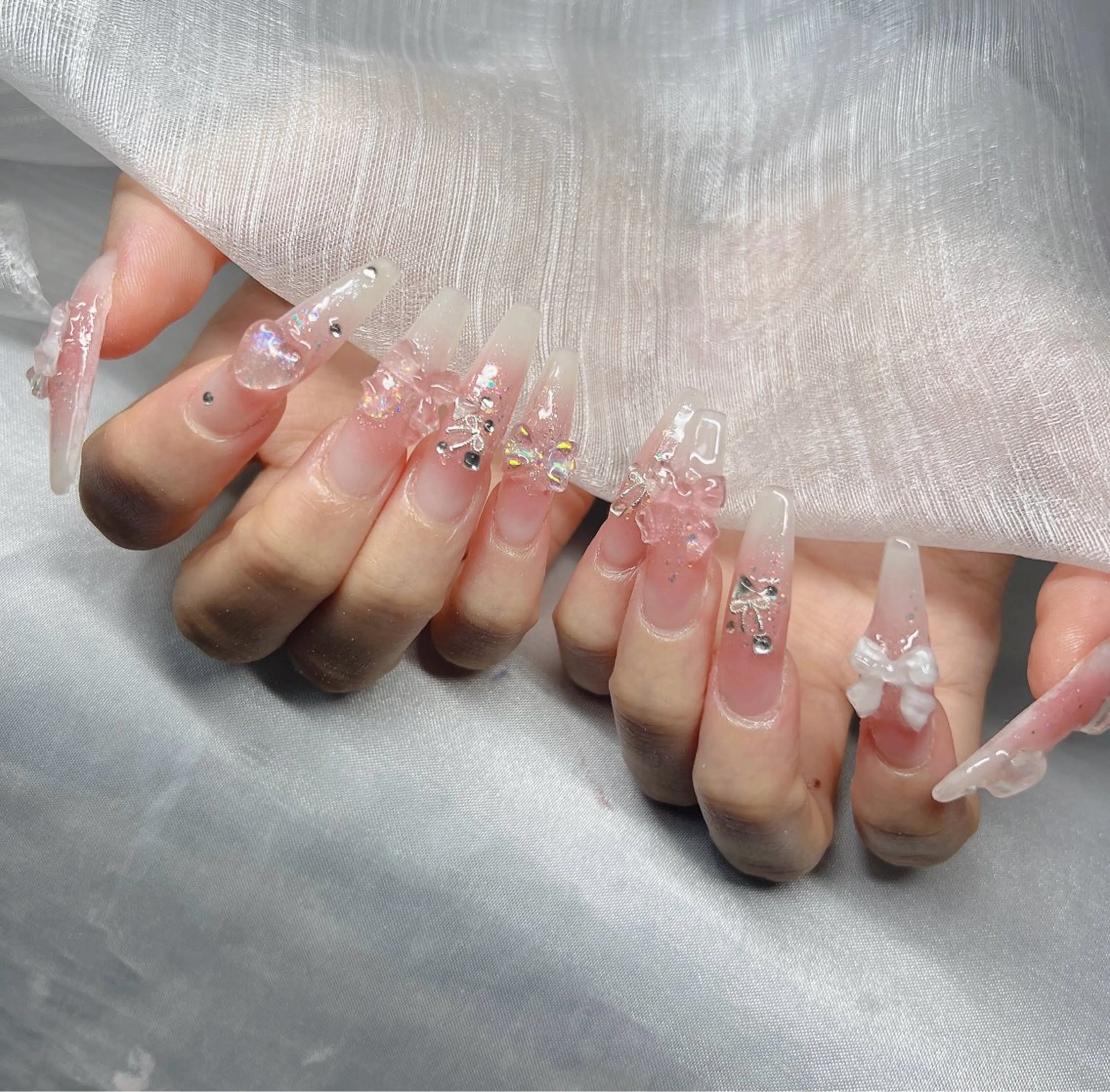 ネイル ハンドネイル Lee Nailsのネイルデザイン