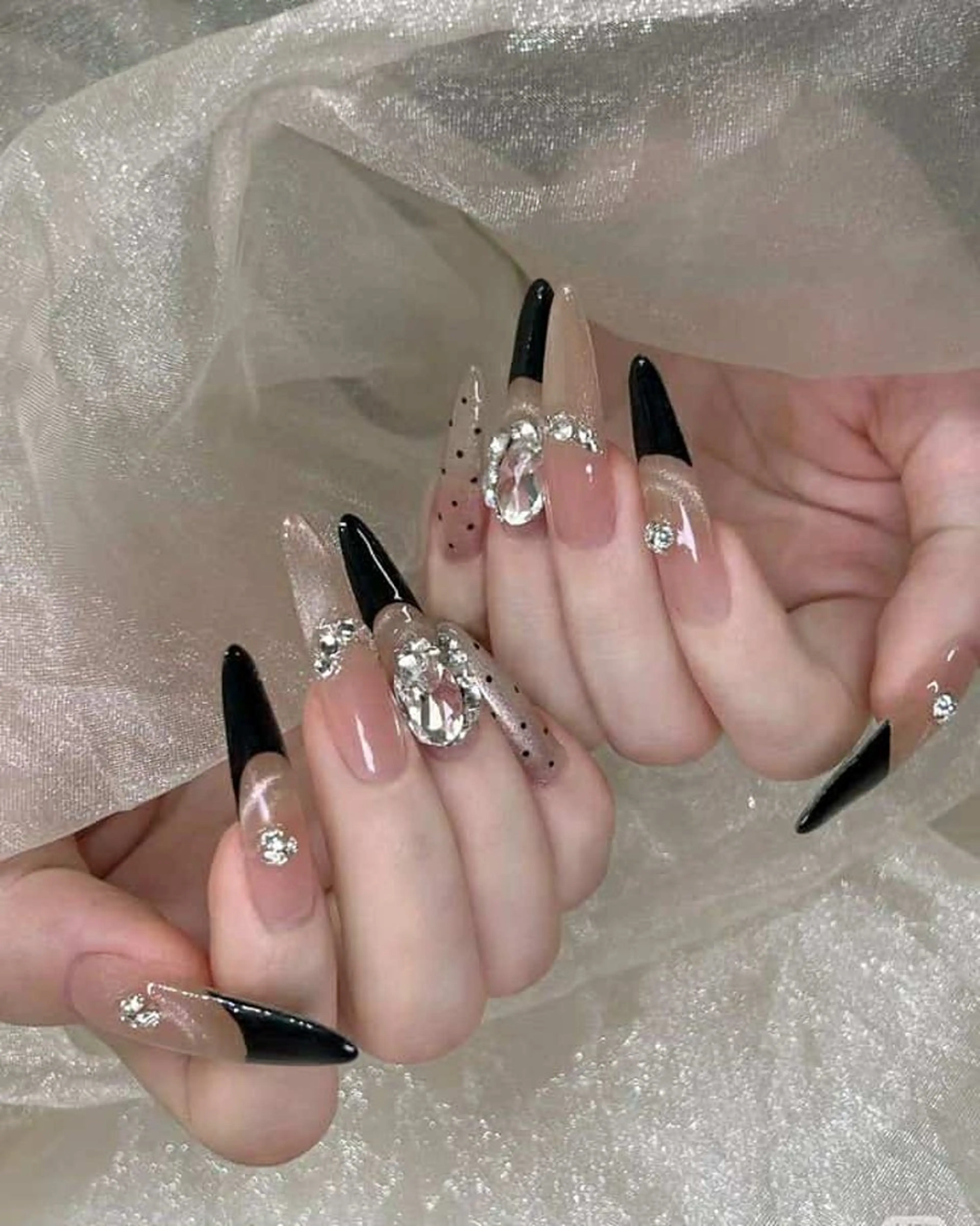 ネイル Queen Nail 柏店　クイーンネイルのネイルデザイン