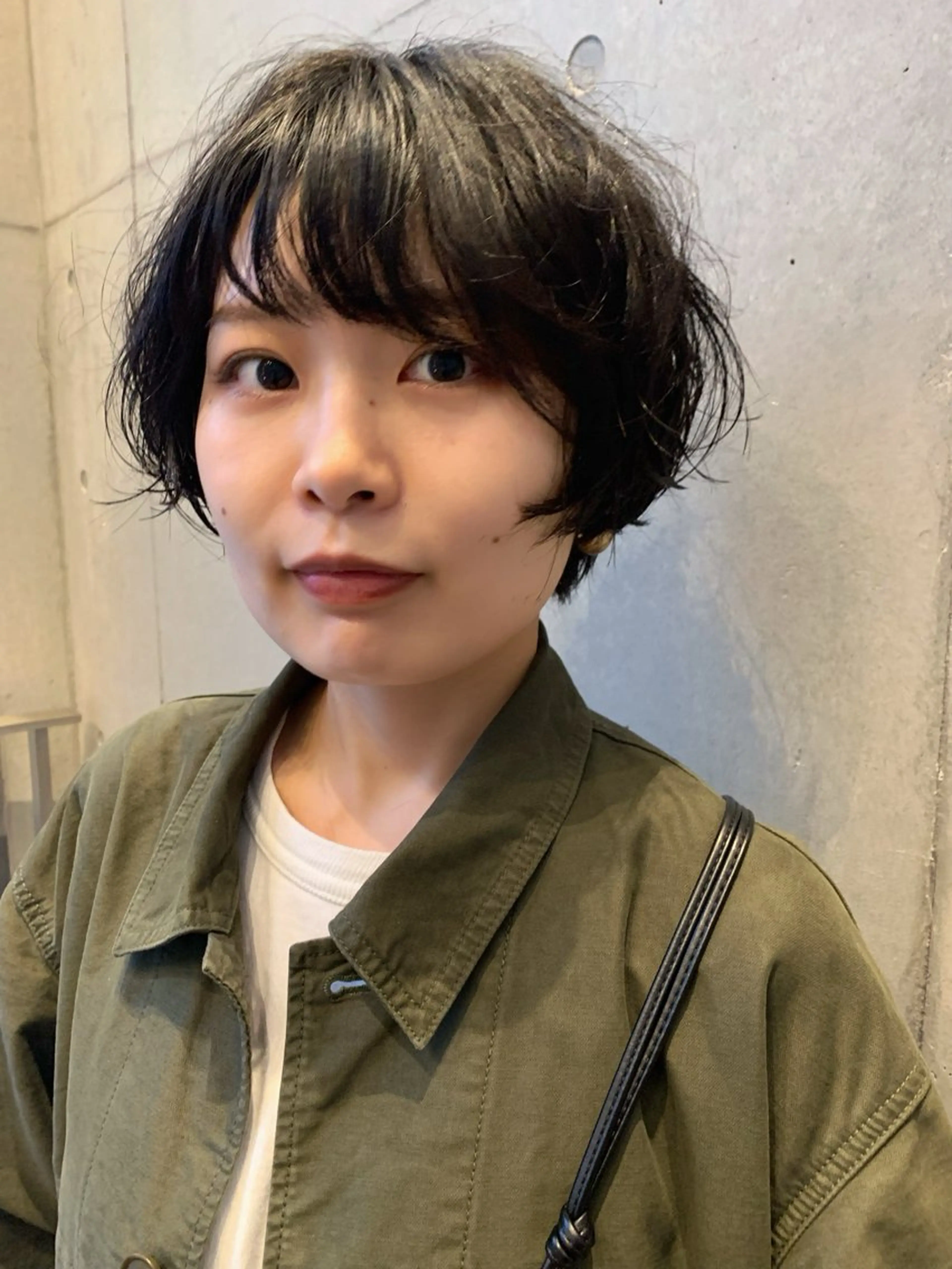 ショート ショートボブ ボブ ショートヘア カット パーマ ブリーチなしWカラー /地毛風/小林凪沙のヘアスタイル