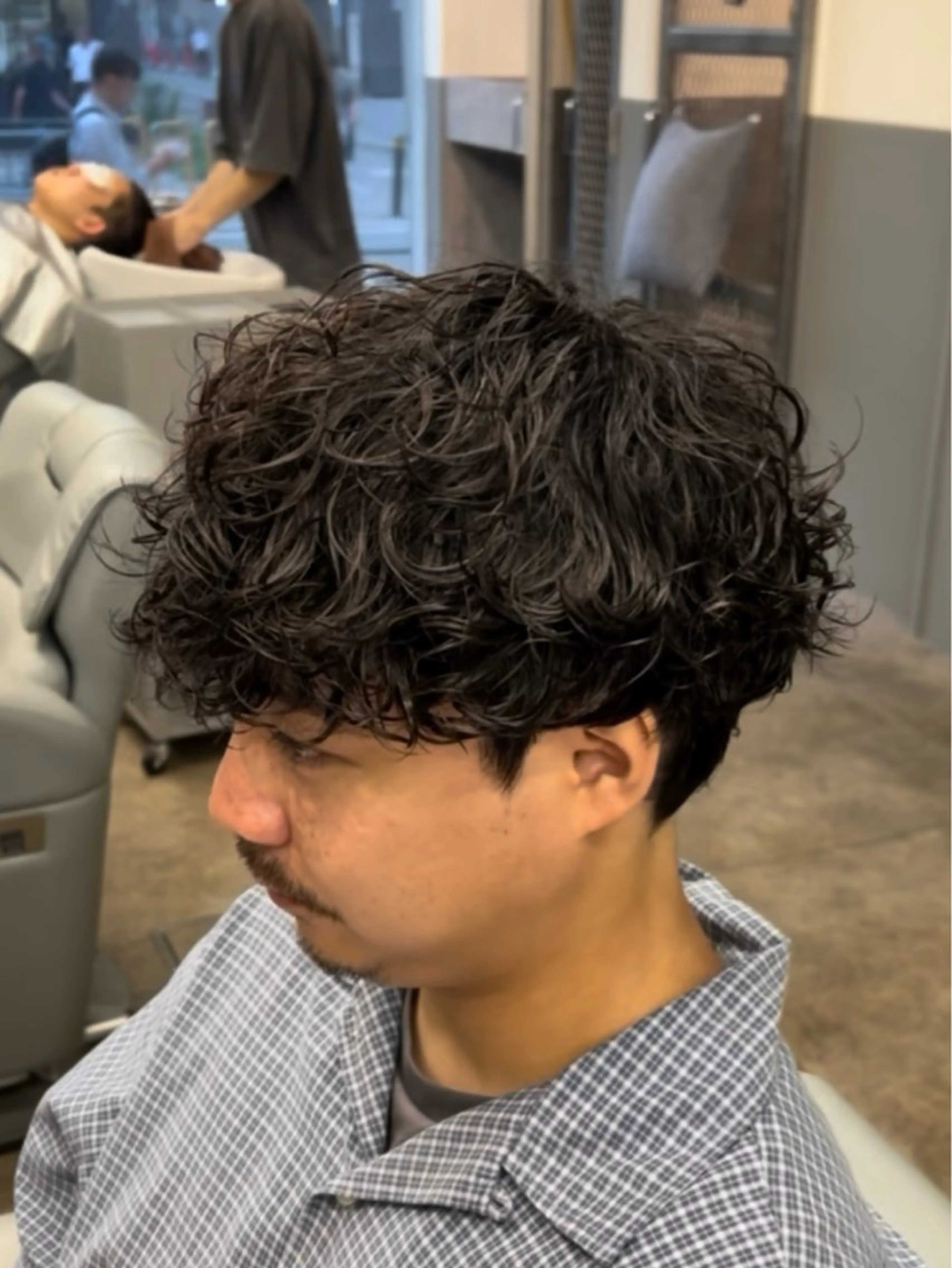 ミディアム パーマ メンズ Noisyle 西本町所属・阪田 集/メンズヘアのヘアスタイル