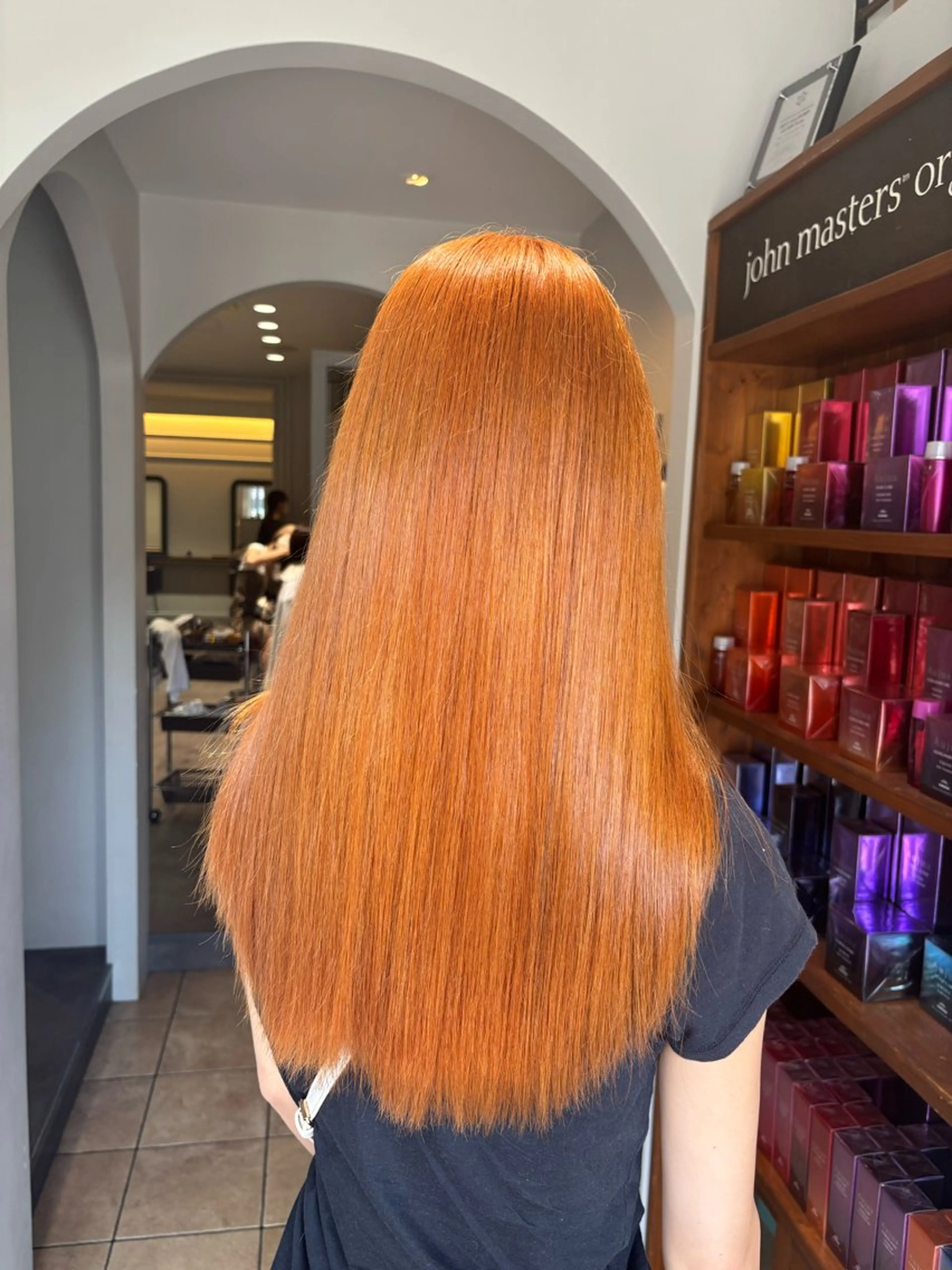 セミロング カラー 岩切 美海のヘアスタイル