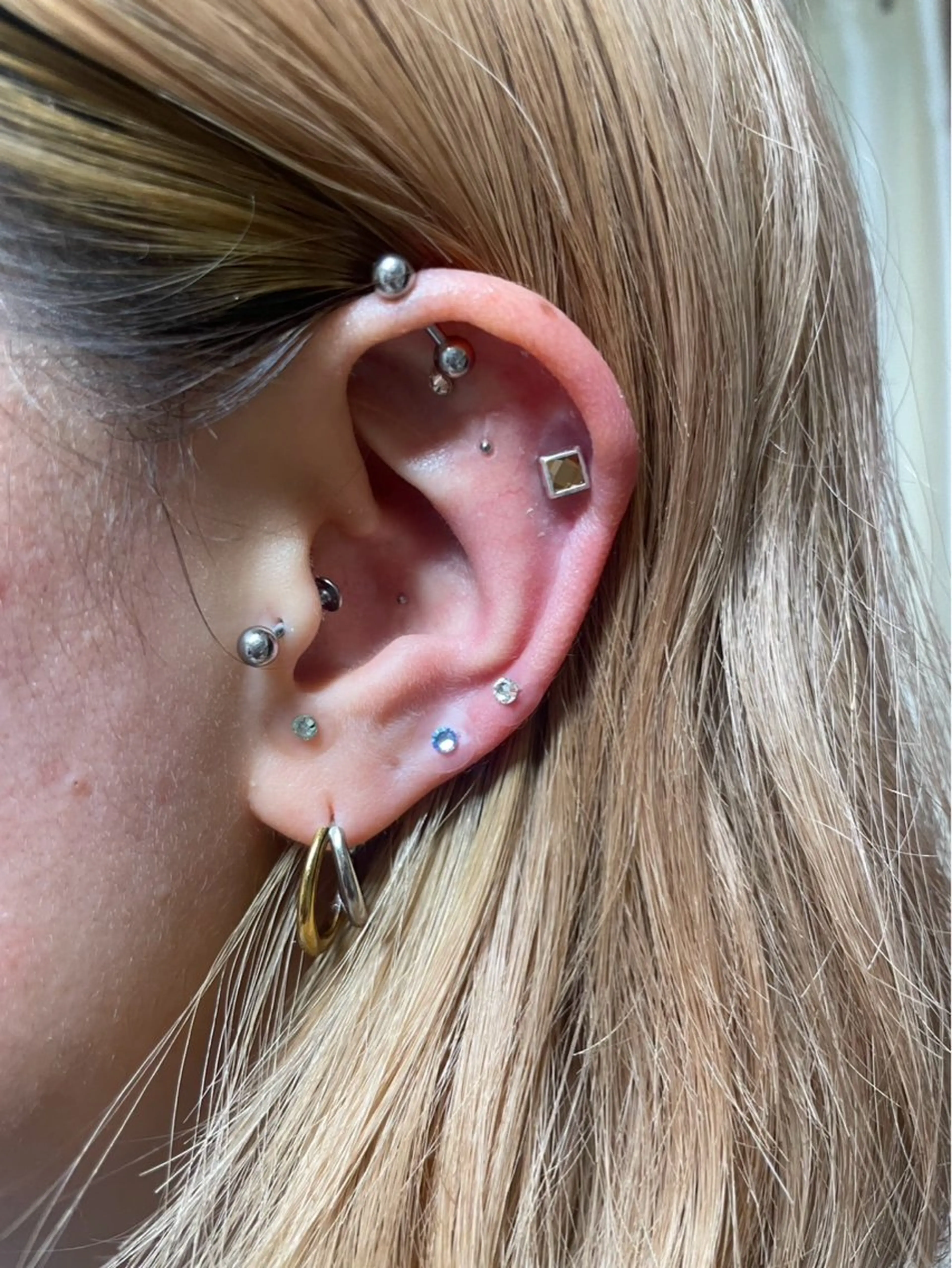 よもぎ蒸し＋耳つぼジュエリー（ストーン8粒以内）の写真