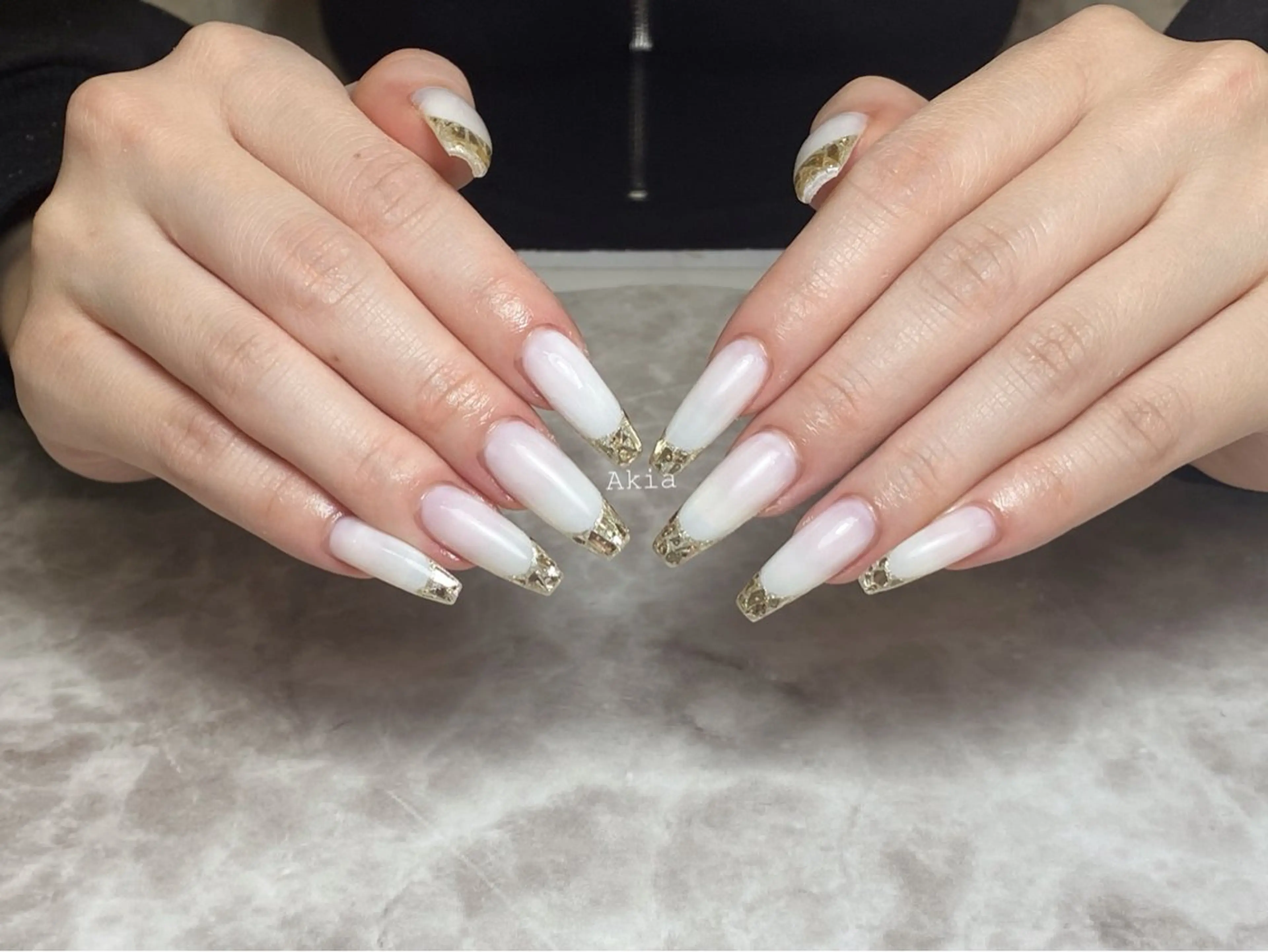 ネイル フレンチネイル ガラスフレンチ ハンドネイル 閨匠ビューティサロン 新橋店のネイルデザイン