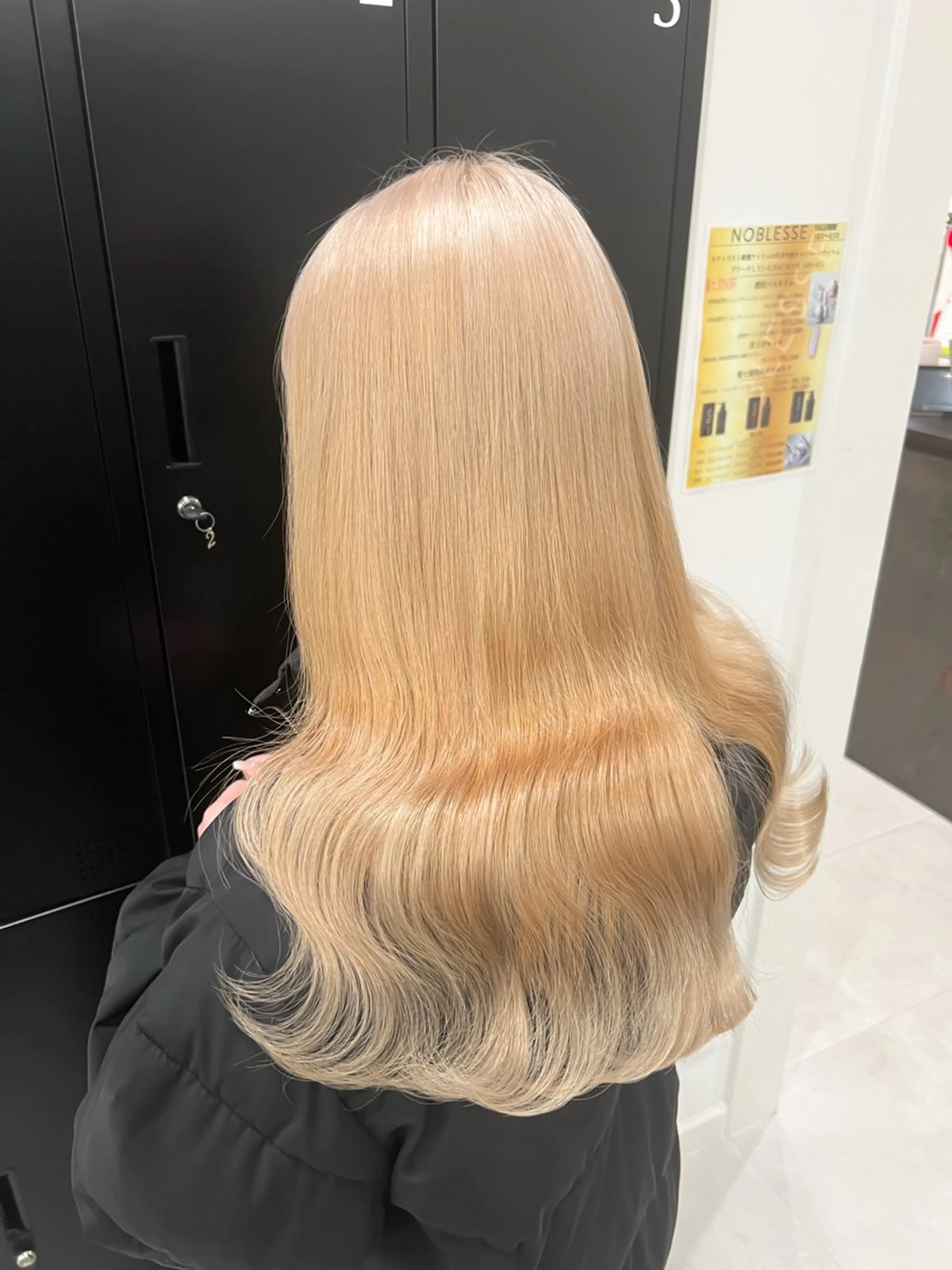 ロング カラー 和夢/メンズカット/ パーマ/ハイトーンのヘアスタイル