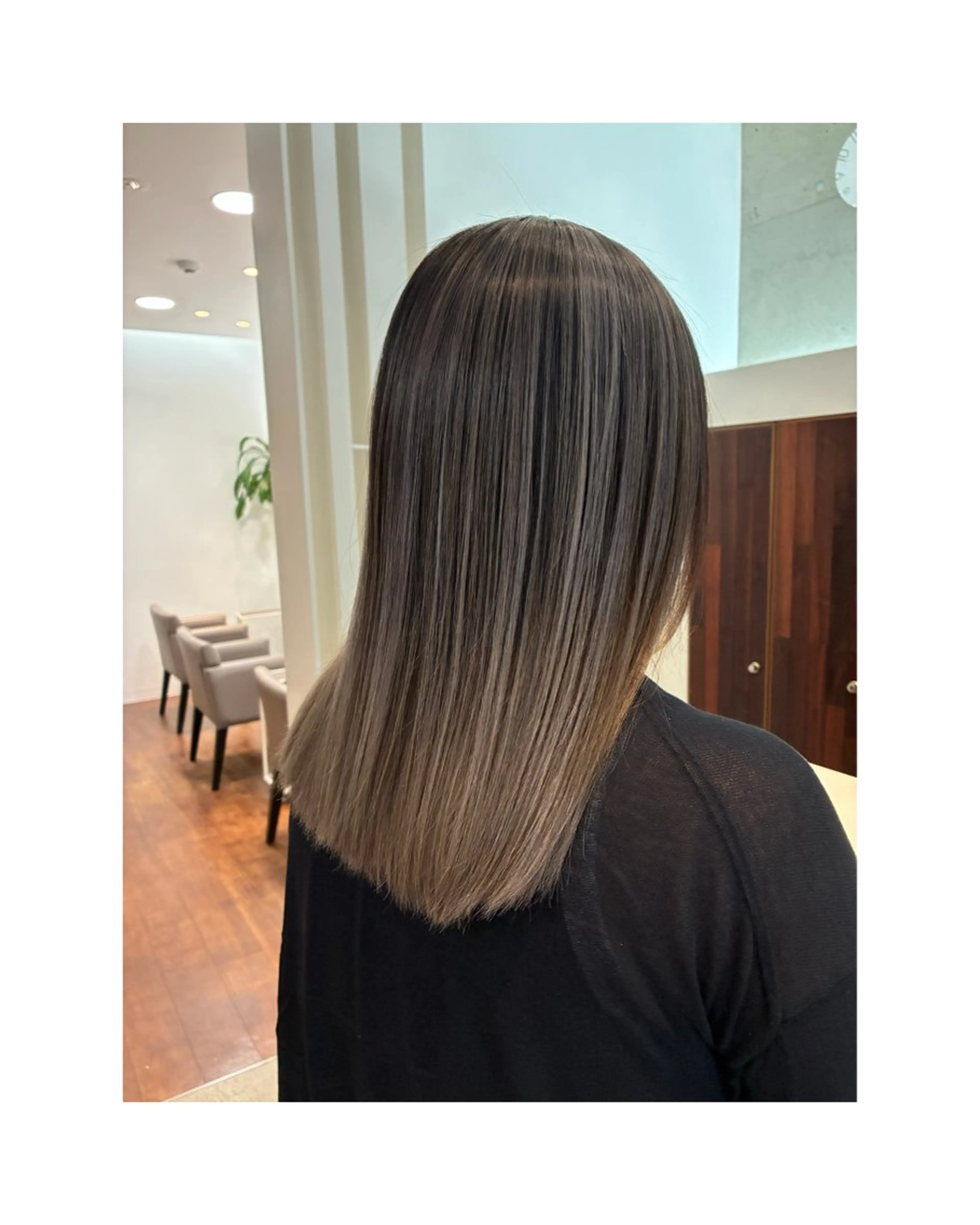 セミロング レイヤーカット ヘアカラー hair studio Zen〜kalon所属・Jura／ハイライト ／ブリーチなしカラーのヘアスタイル