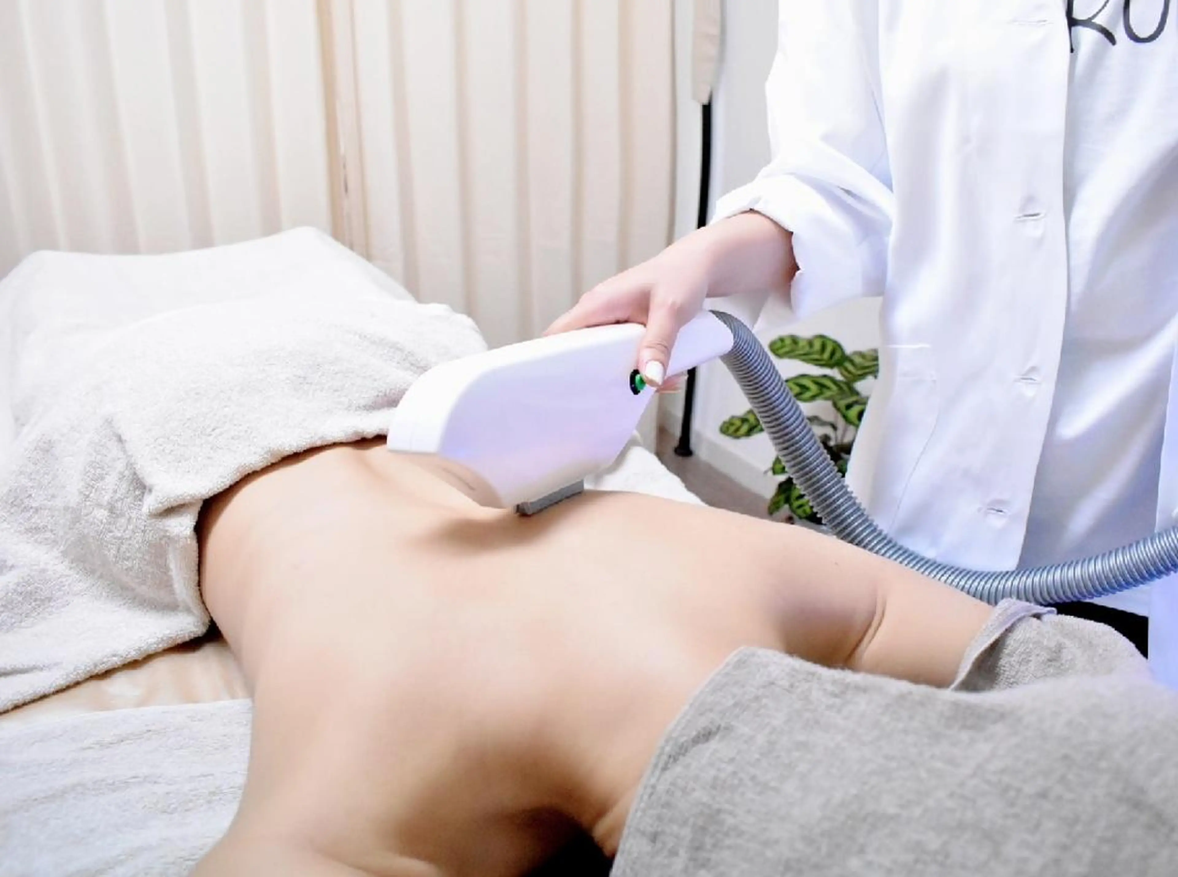【リピーター様】🎀女性全身脱毛（顔VIO込）🎀都度払い1回¥14,800‼︎✨※回数券希望の方もこちらから💁‍♀️の写真