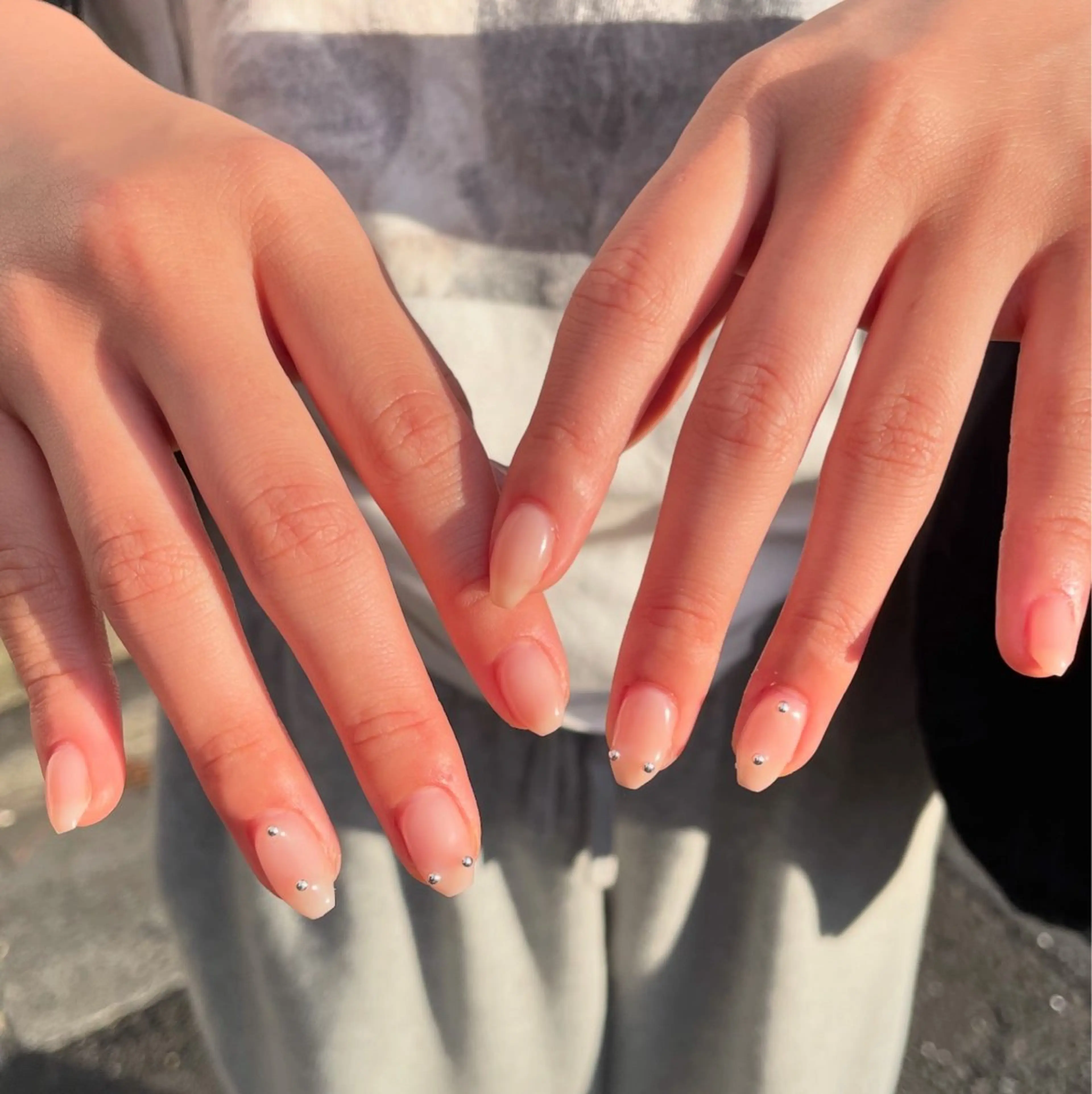 ネイル オフィスネイル ワンカラーネイル シンプルネイル ハンドネイル ハンドケア 🎀NAIL🎀 AI🪄︎︎◝✩のネイルデザイン