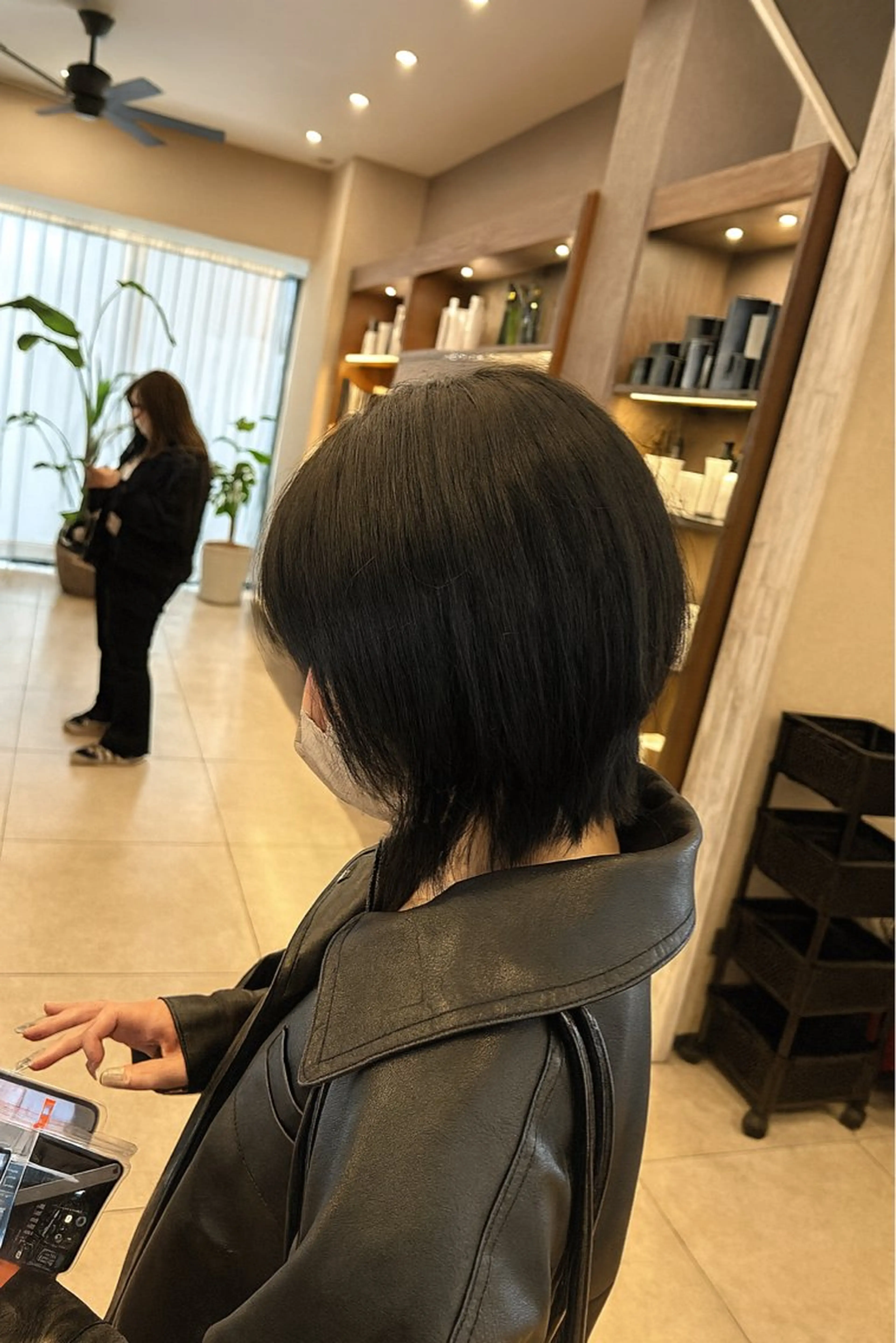 ショート レイヤーカット カット ヘアカラー トリートメント 🫧ブリーチなし透明 感カラー🫧沼尻彩花のヘアスタイル
