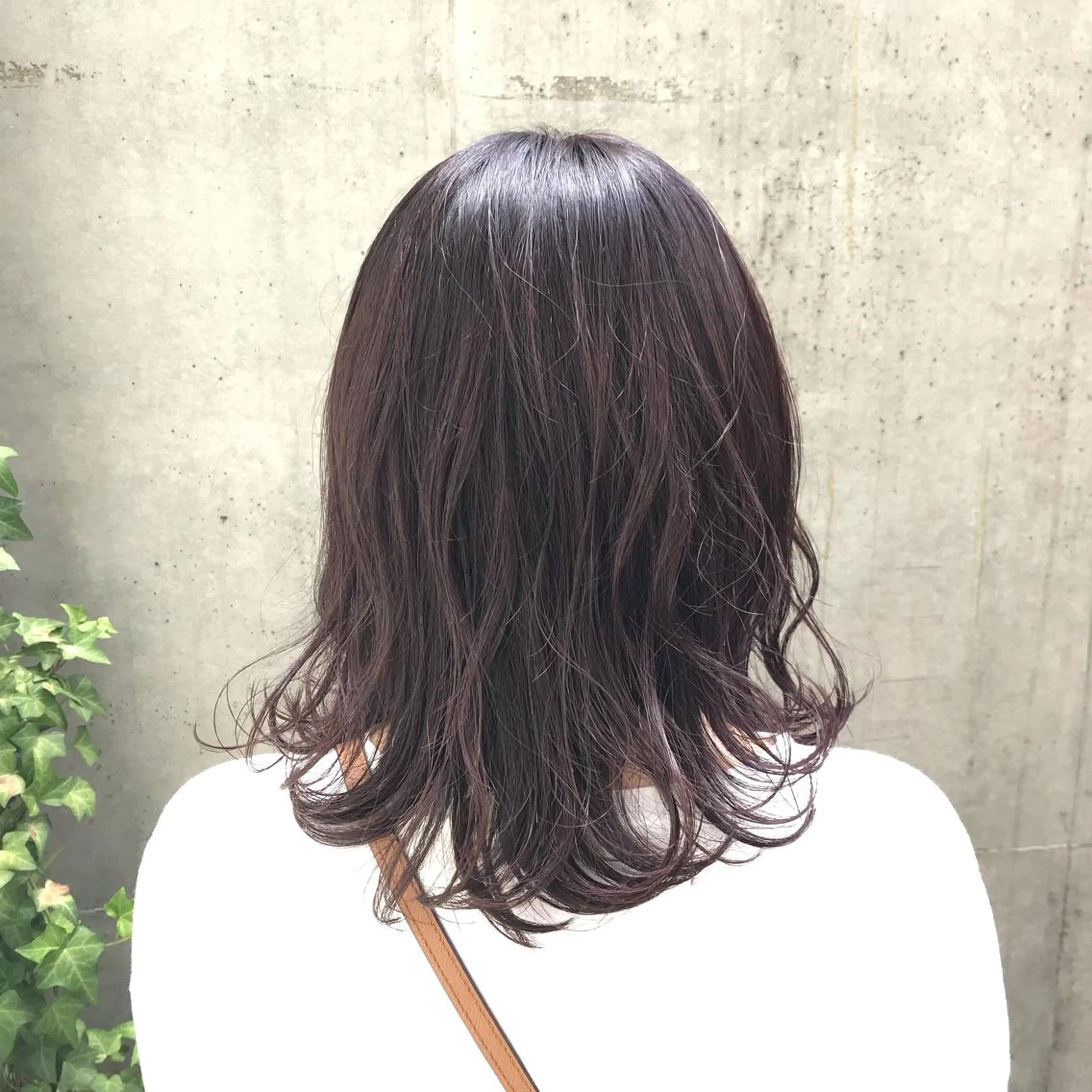 ミディアム カラー oshare tom (スタイリスト)所属・人気🌻《髪質改善》 平井 綾乃のヘアスタイル