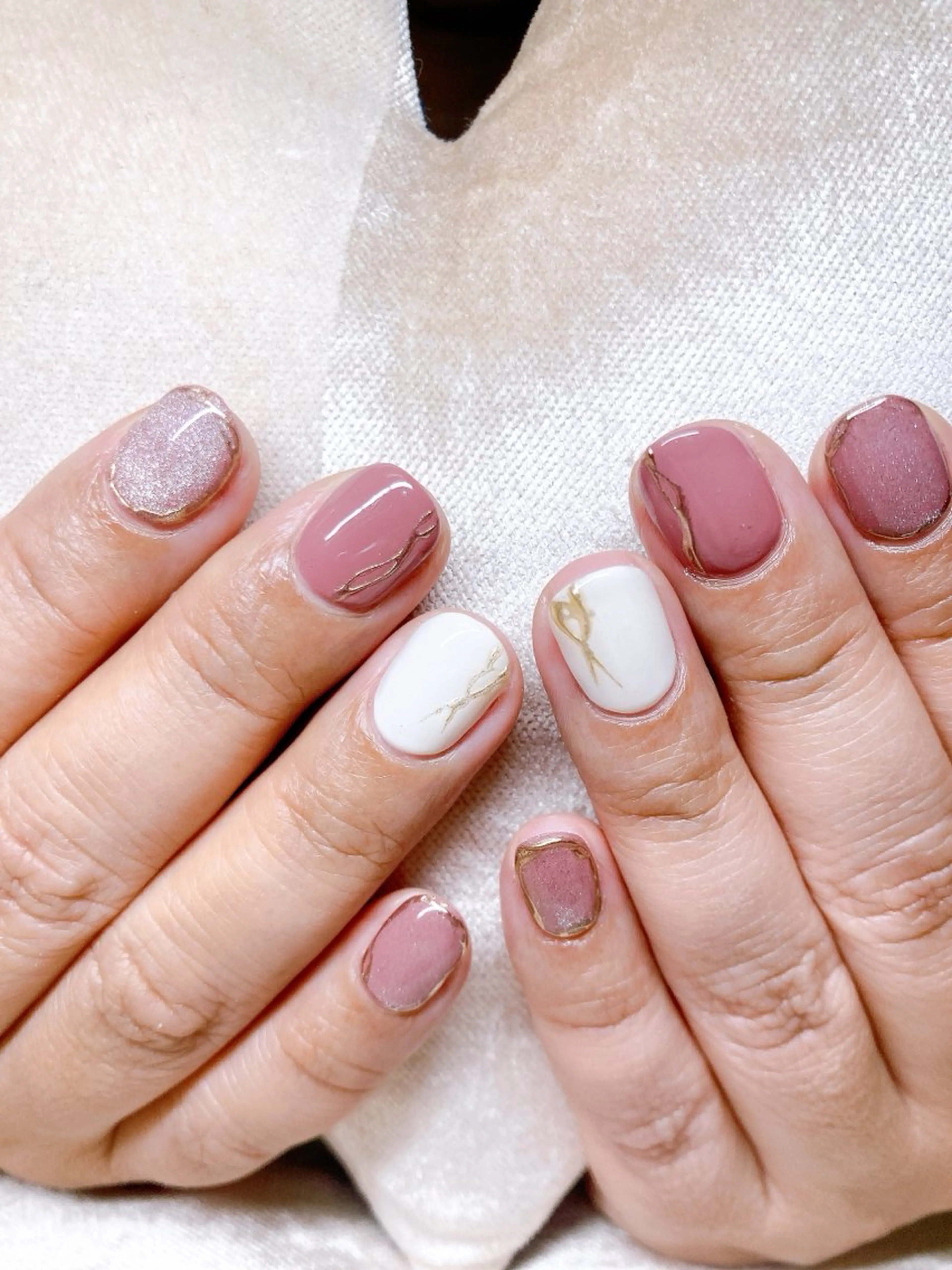 ネイル ECLAT エクラ所属・寺山 千鶴のネイルデザイン