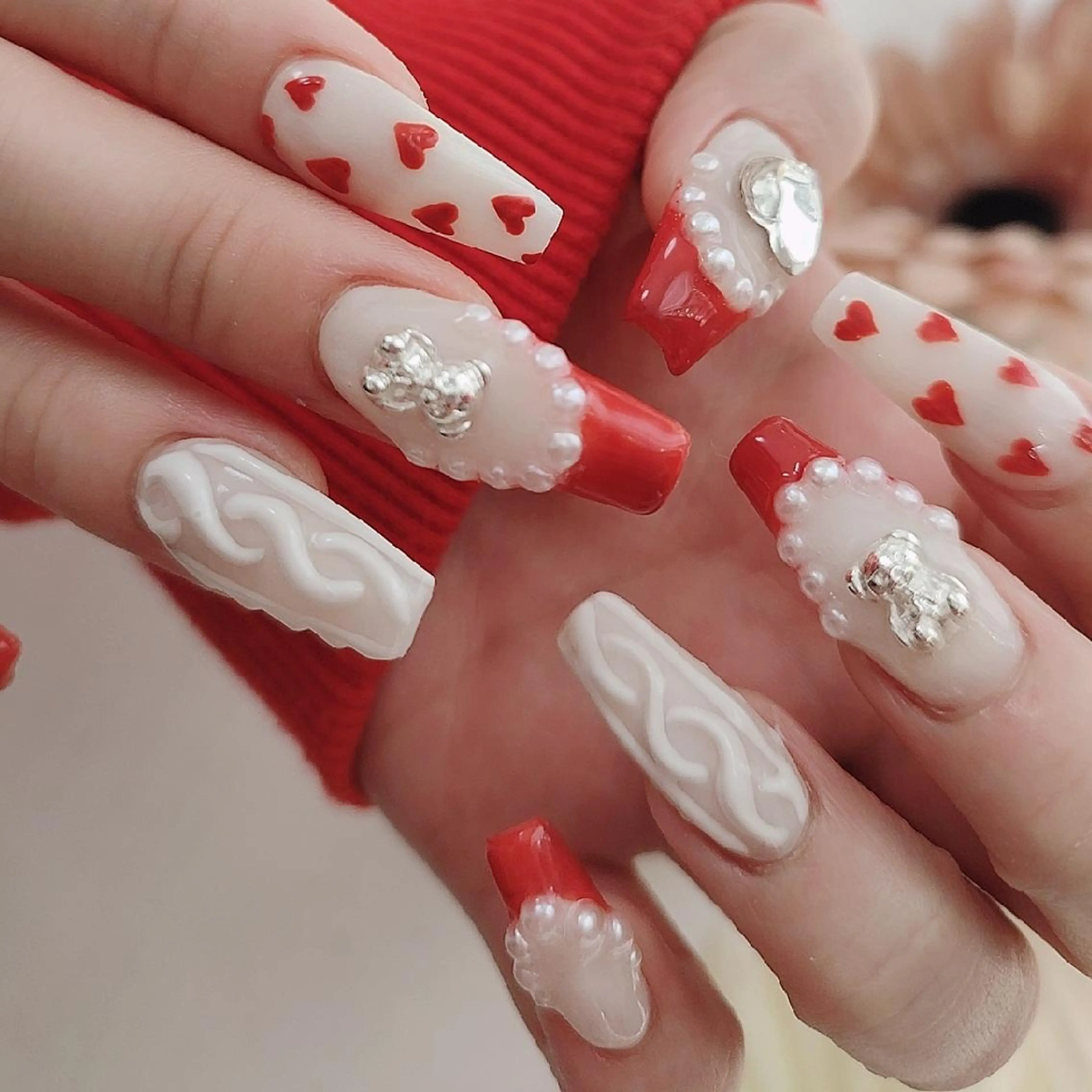 ネイル ハンドネイル RUNWAY 　　の眉毛・アイブロウイメージ