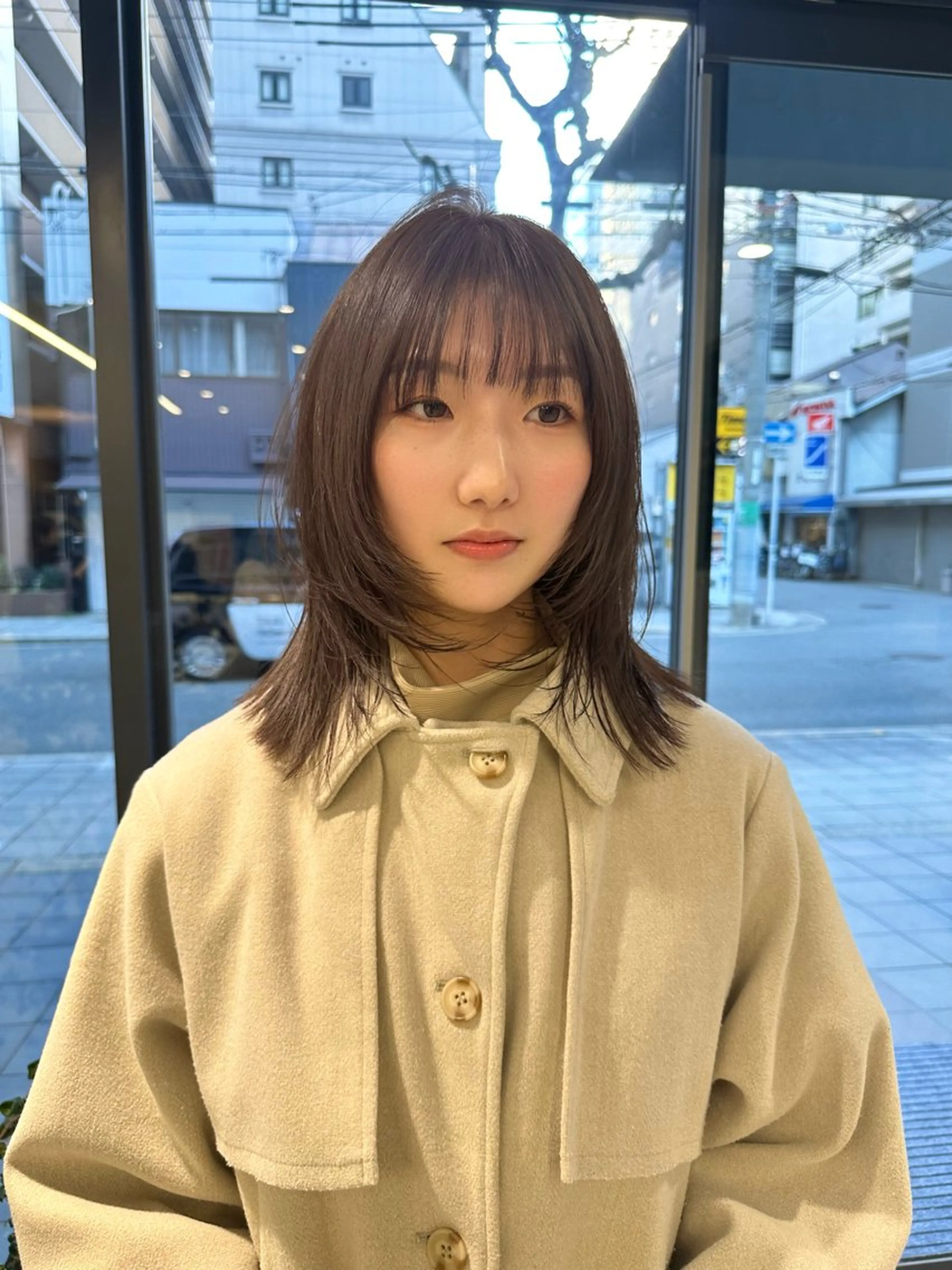 ミディアム カラー ベージュカラー レイヤーカット 似合わせカット カット ヘアカラー トリートメント M所属・ハイトーン/透け感 カラー🎀真香のヘアスタイル