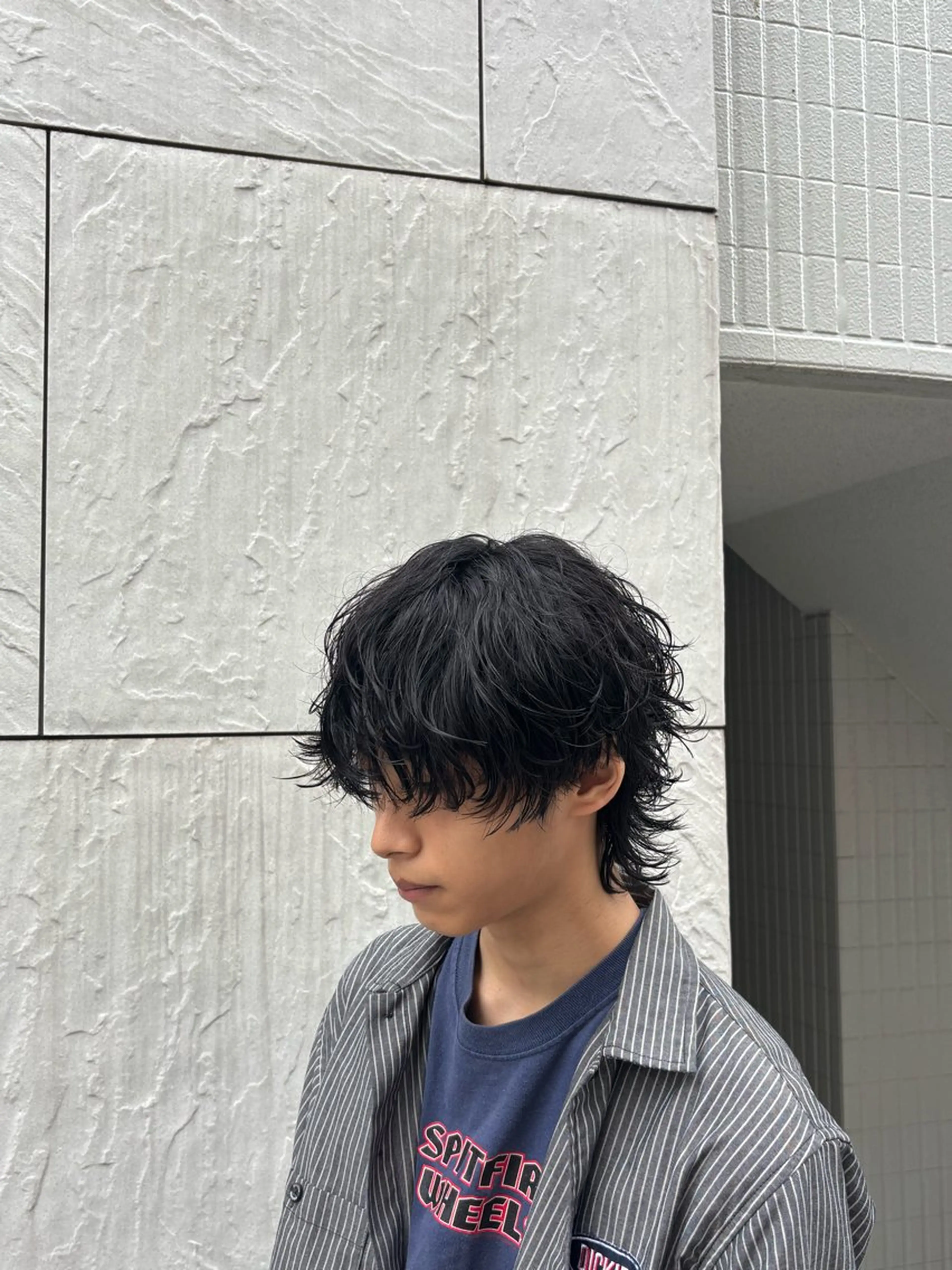 パーマ メンズハイトーン 北斗💍レイヤーのヘアスタイル