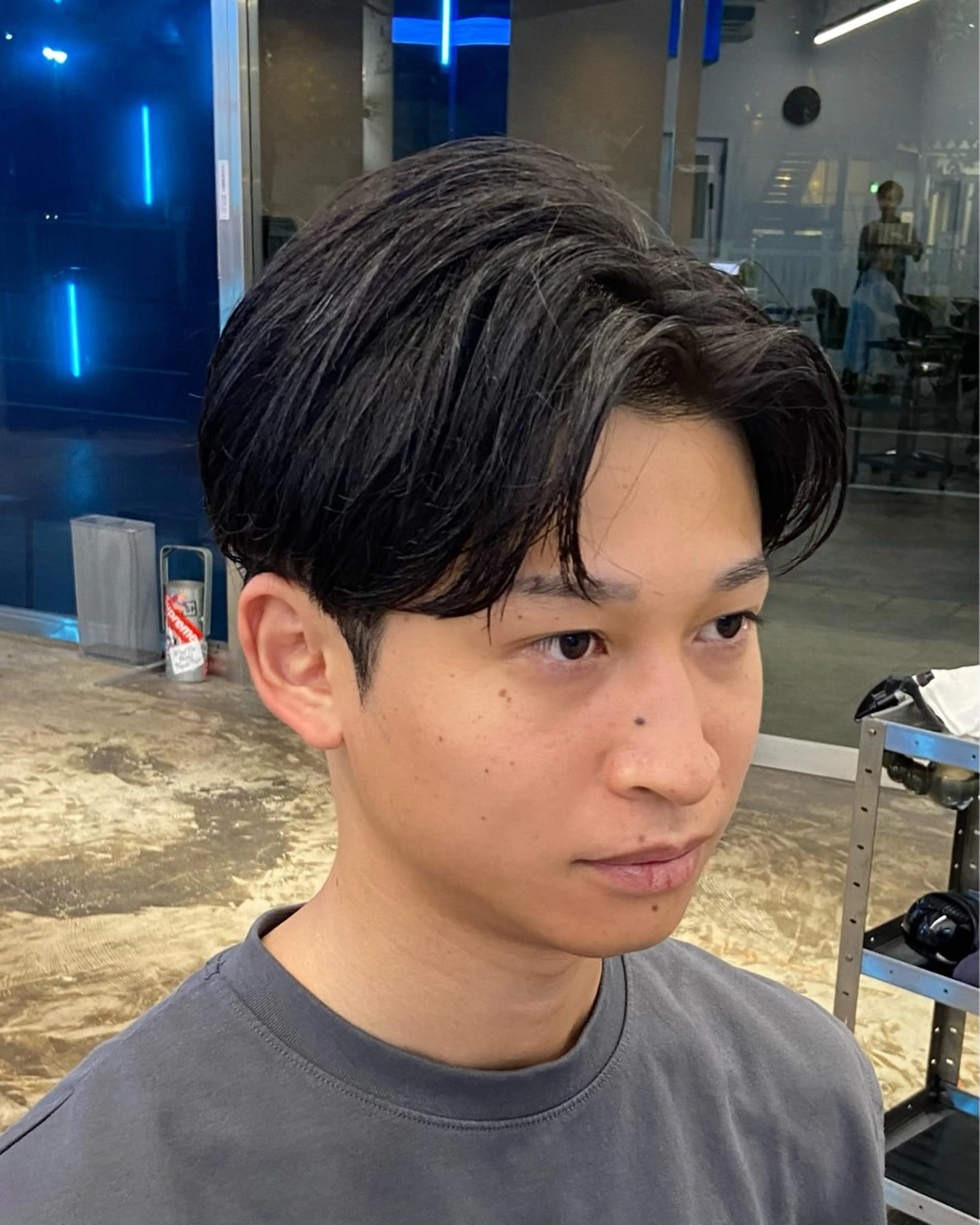 ショート メンズ ビジネス センターパート ショートヘア カット THE DAY TOKYO men's cut 表参道/青山所属・メンズセンターパート 外人風ヘア/KOTAのヘアスタイル