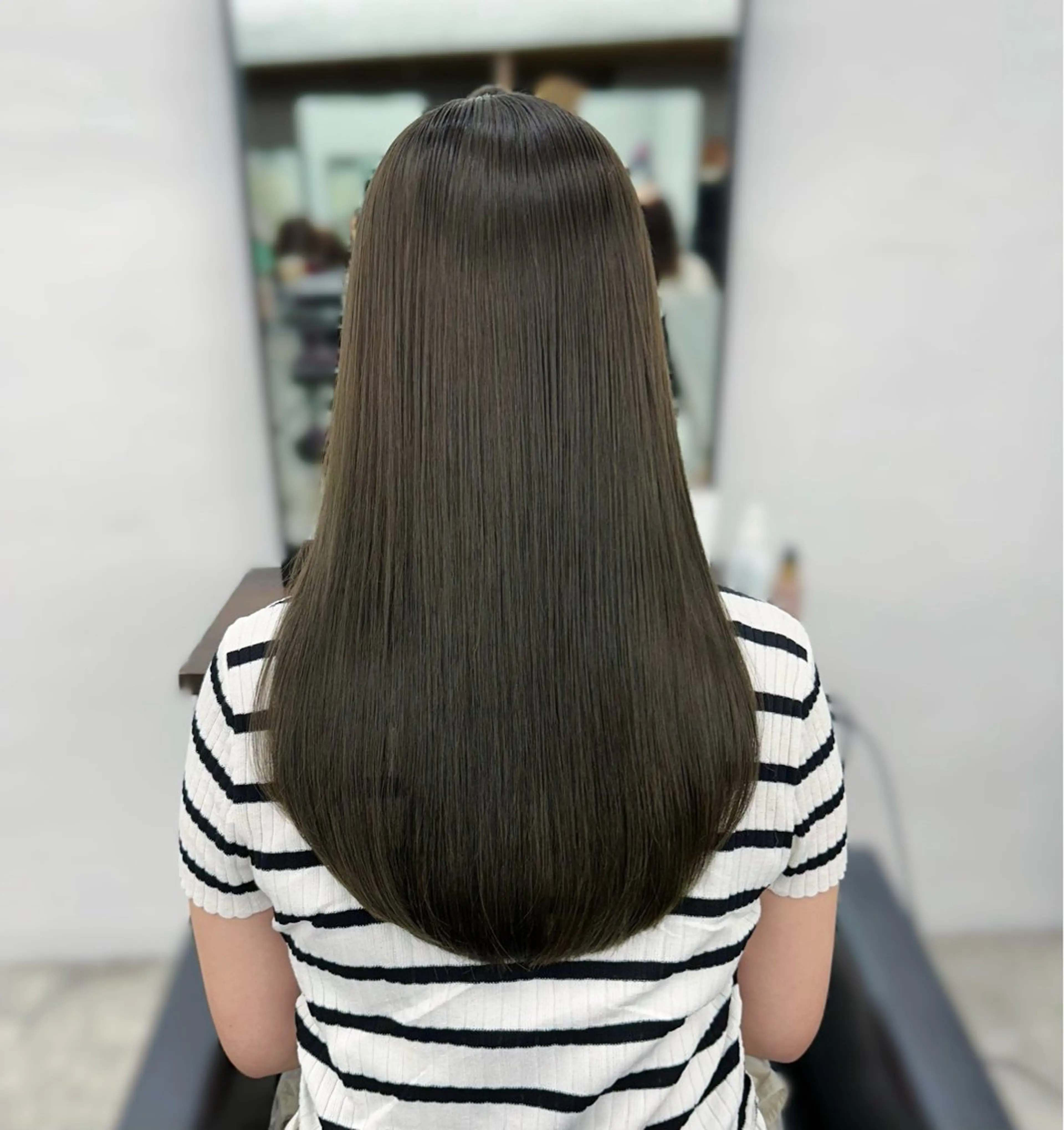 ロング カラー ベージュカラー ブラウンカラー ケアカラー オリーブベージュ 縮毛矯正 カット ヘアカラー 縮毛矯正 トリートメント 盛れる顔周り /透明感/かりん🎀のヘアスタイル